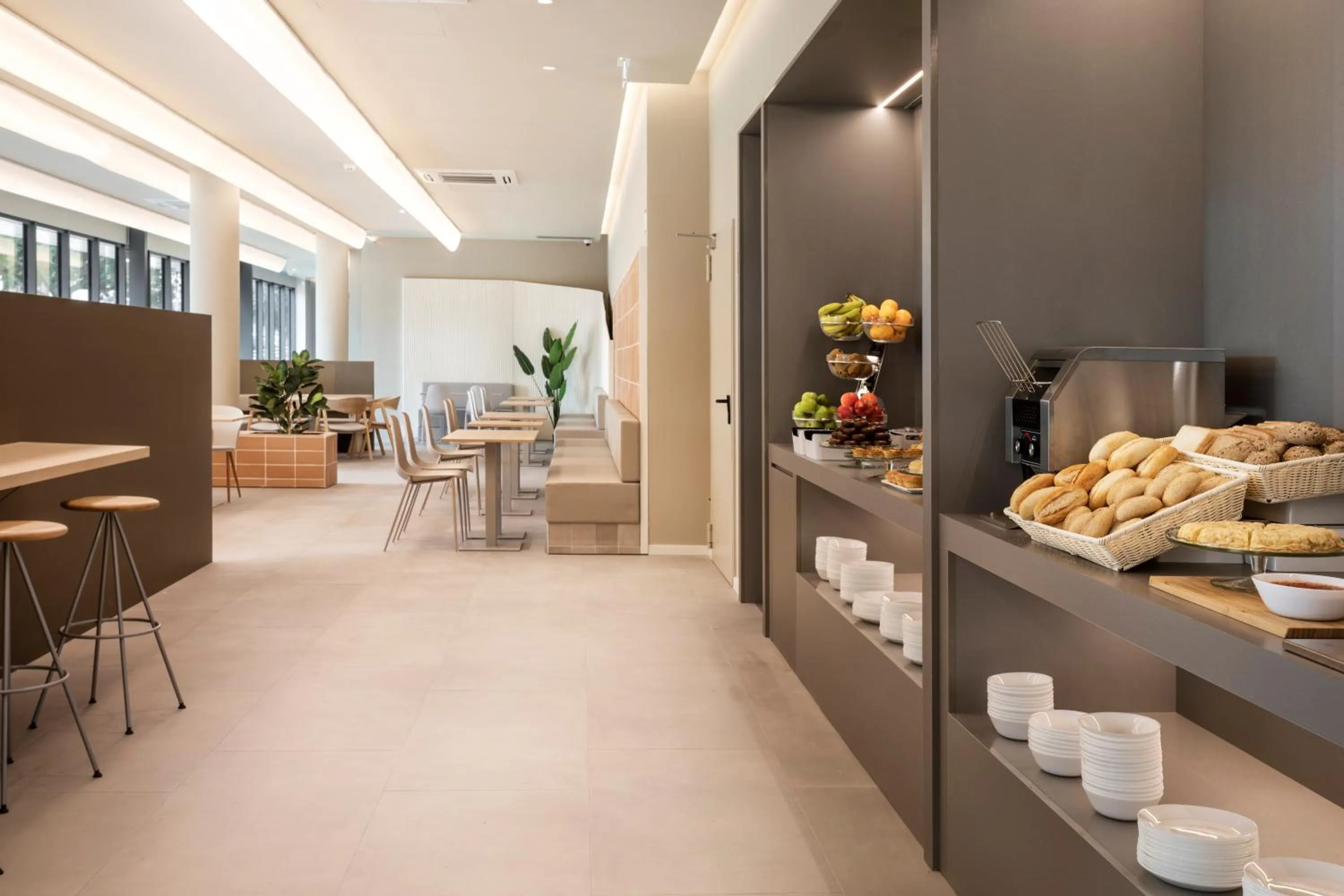 Buffet breakfast in B&B HOTEL Lisboa Oeiras