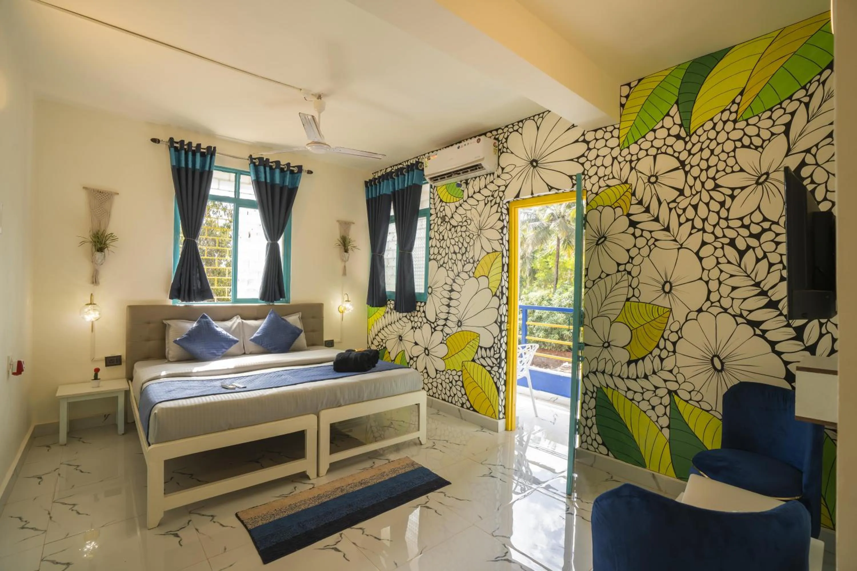 Bed in Shalom Backpackers Anjuna Goa