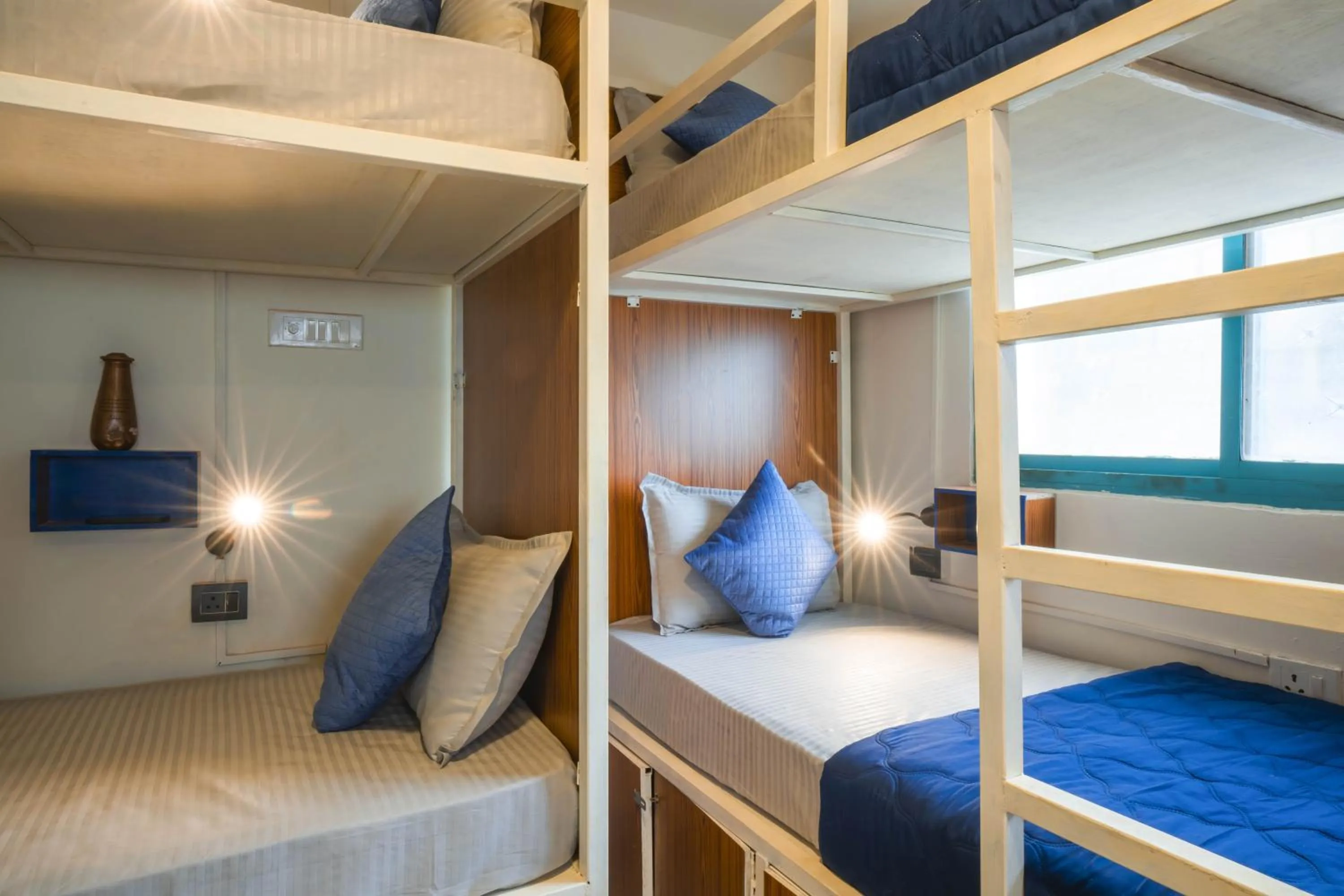 Bed in Shalom Backpackers Anjuna Goa