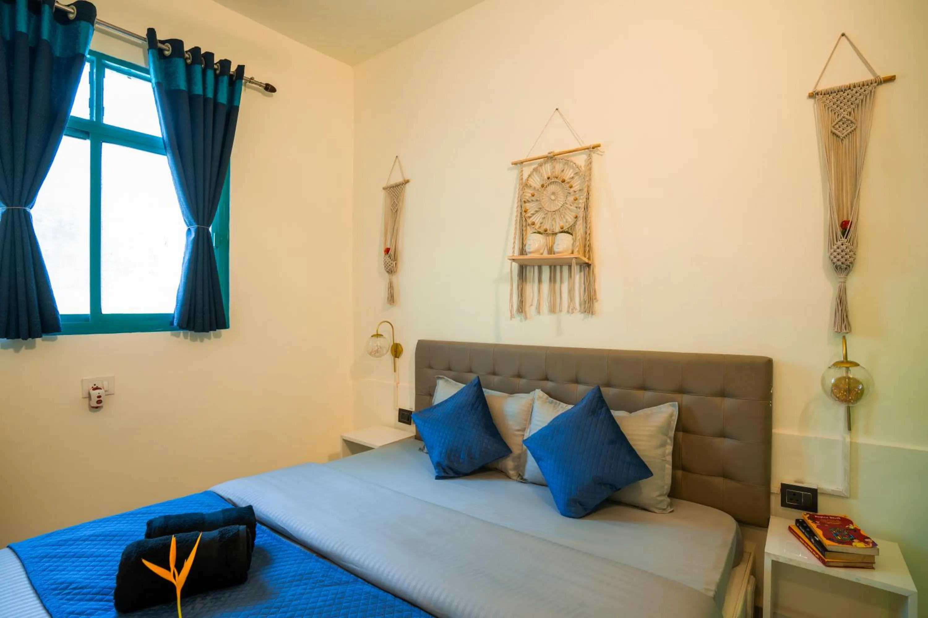 Bed in Shalom Backpackers Anjuna Goa