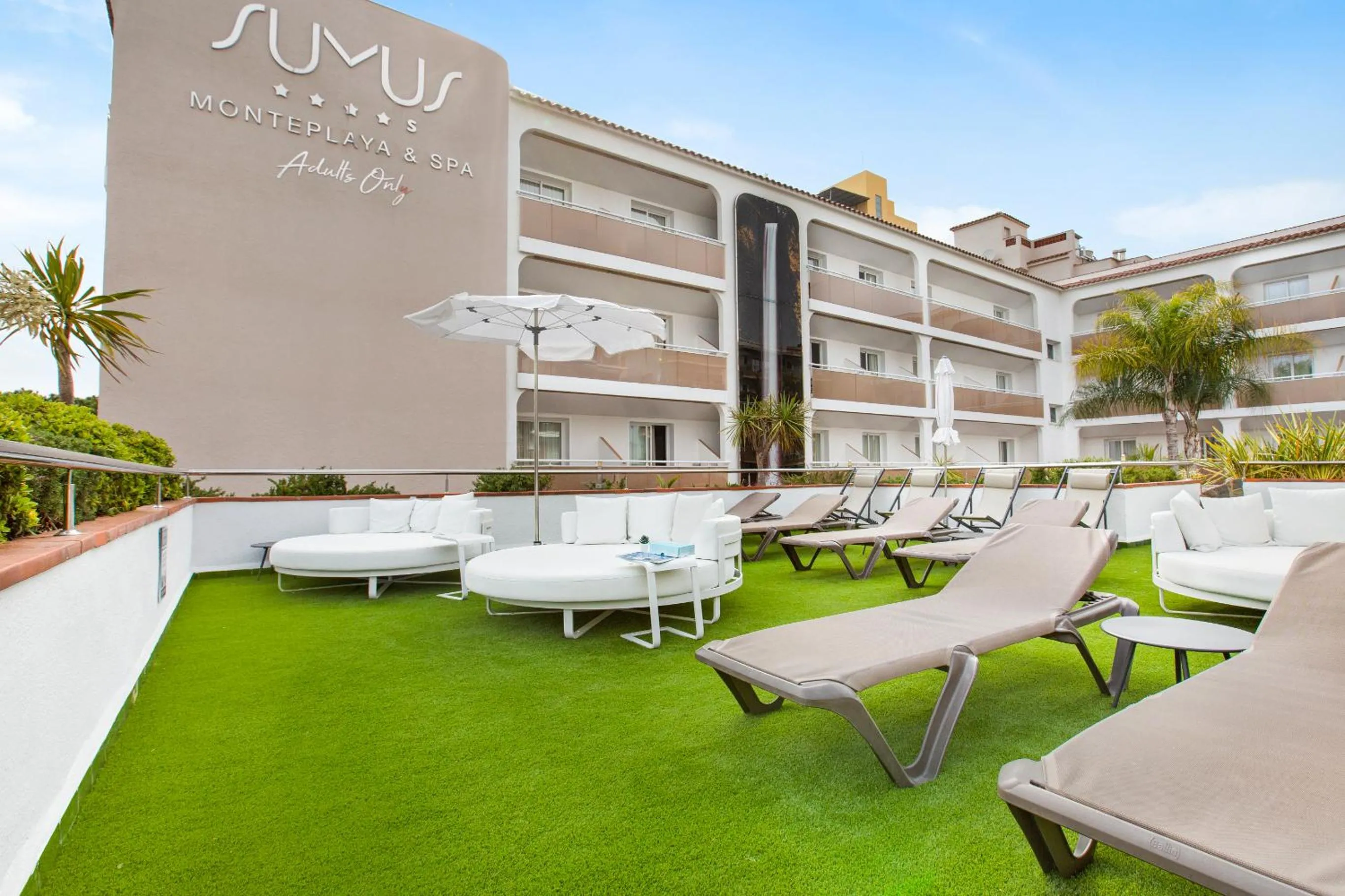 Property building in Sumus Hotel Monteplaya & SPA 4Sup - Adults Only