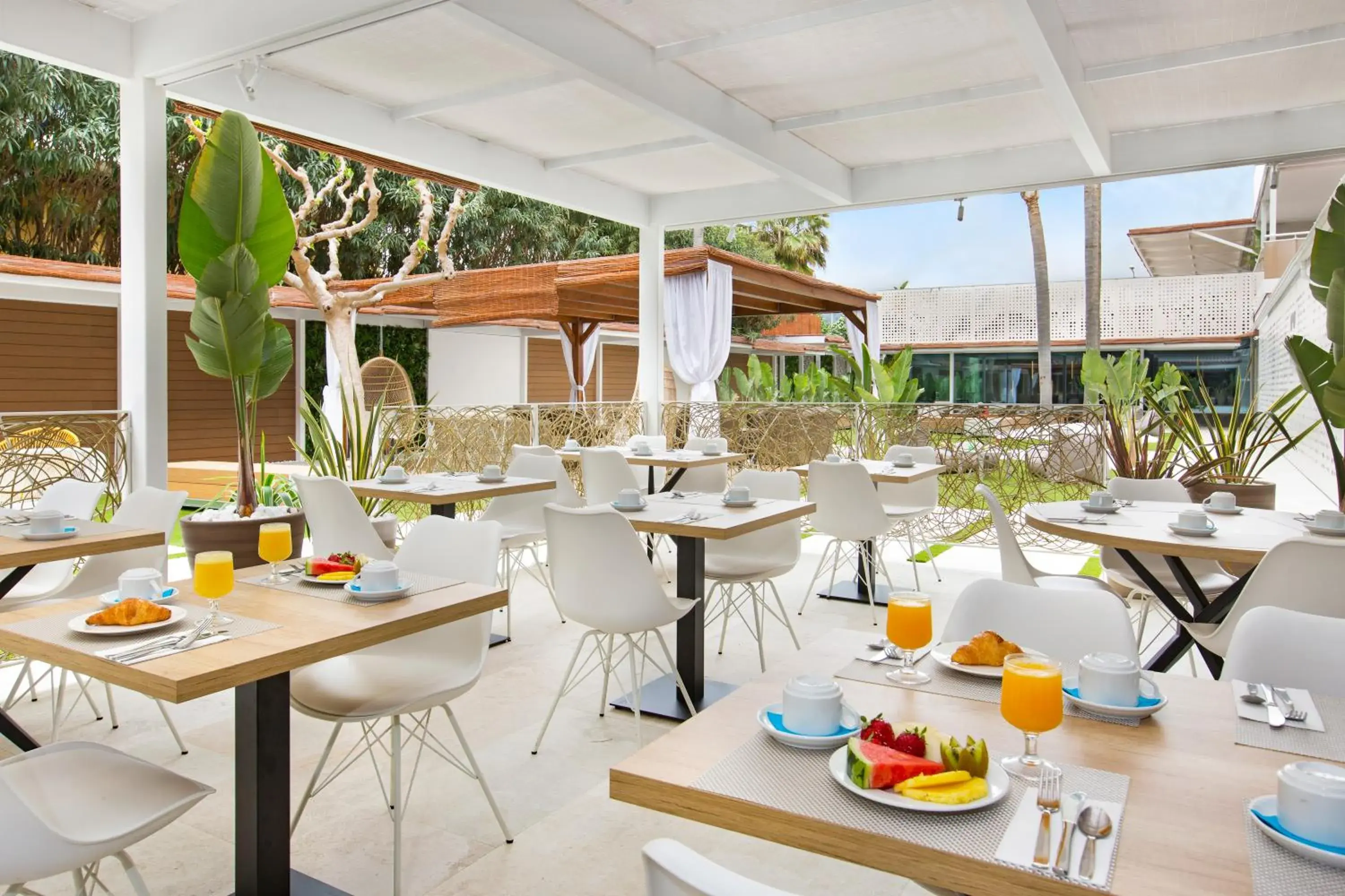 Restaurant/places to eat in Sumus Hotel Monteplaya & SPA 4Sup - Adults Only Restaurant/places to eat in Sumus Hotel Monteplaya & SPA 4Sup - Adults Only