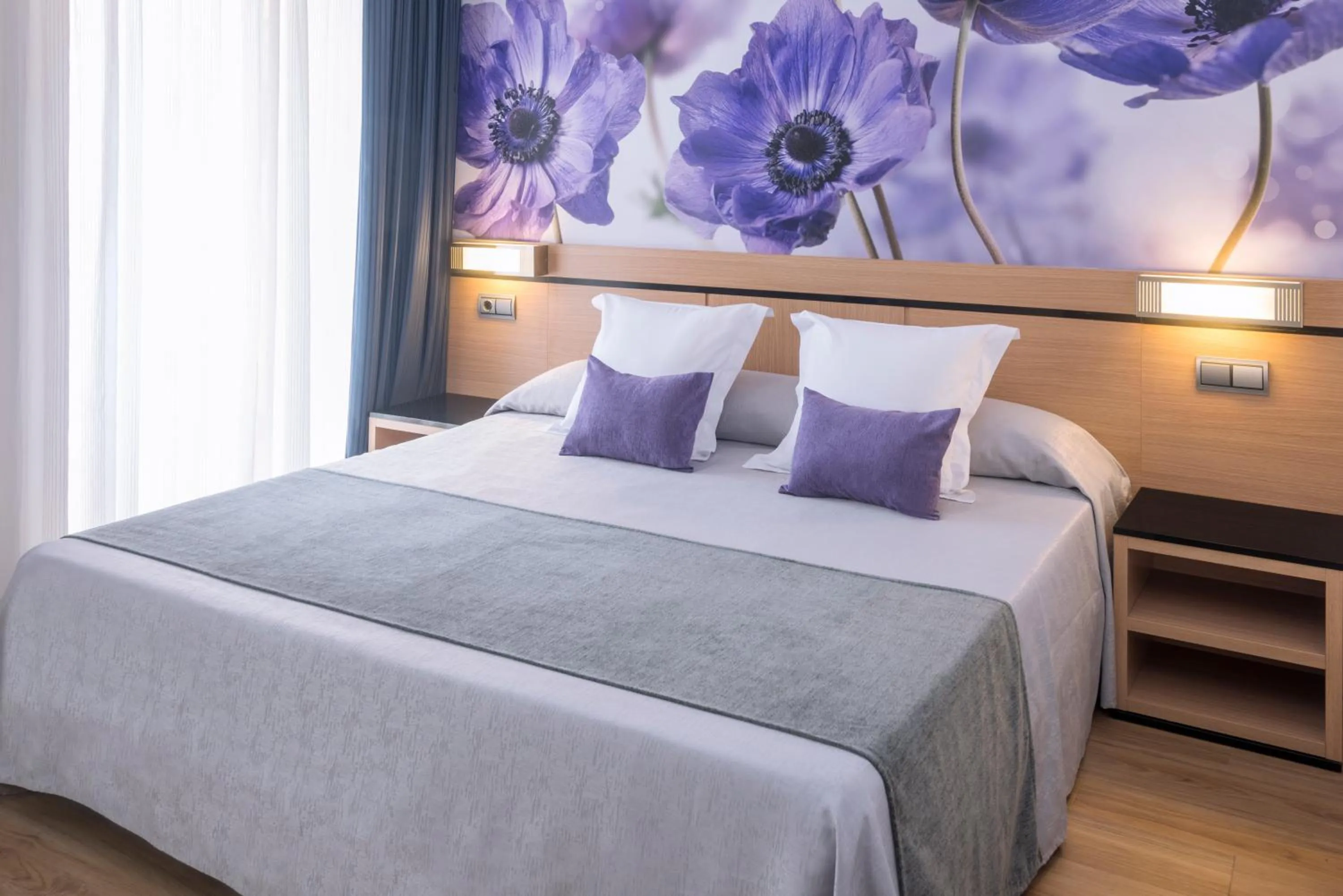 Bed in Sumus Hotel Monteplaya & SPA 4Sup - Adults Only