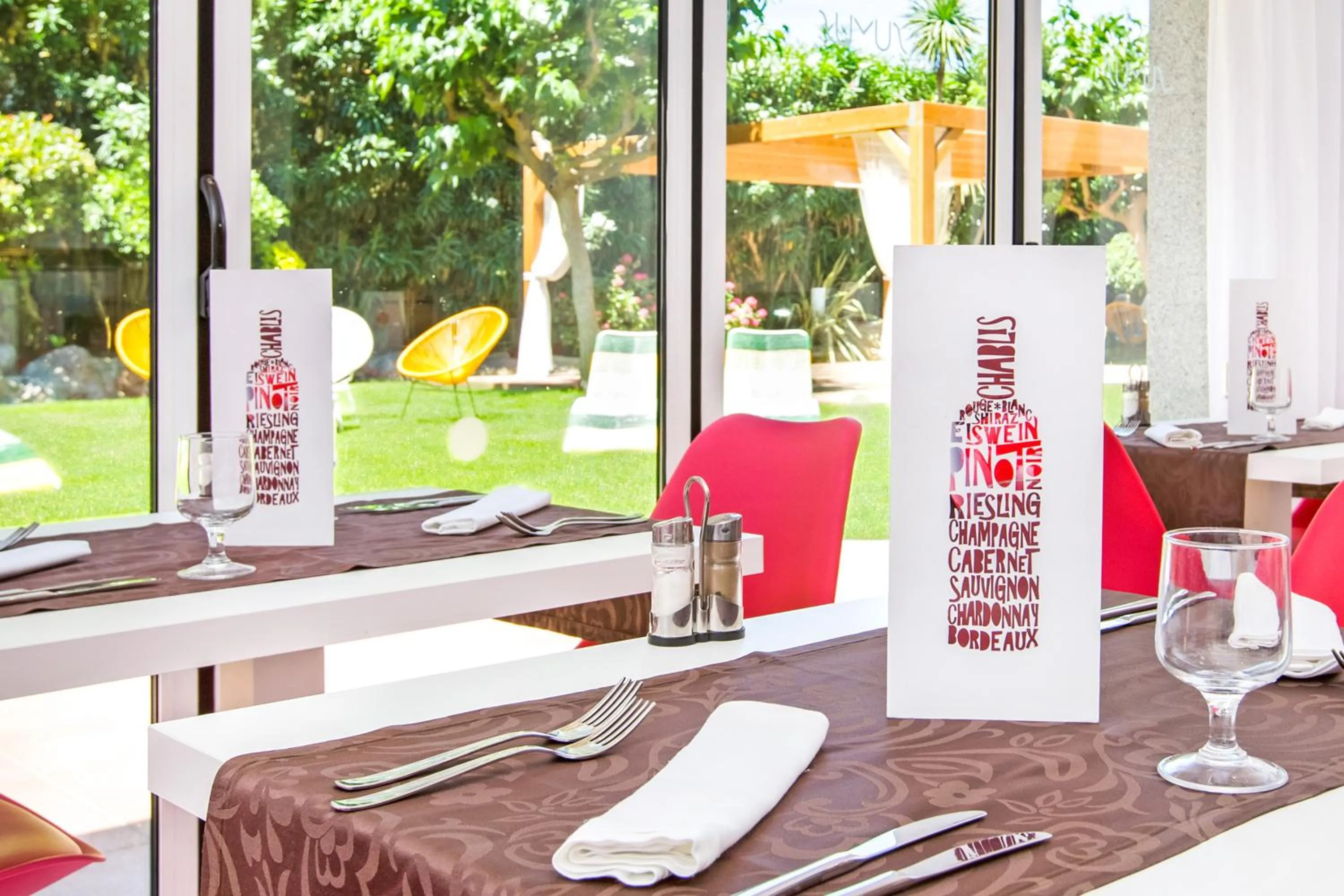 Restaurant/places to eat in Sumus Hotel Monteplaya & SPA 4Sup - Adults Only