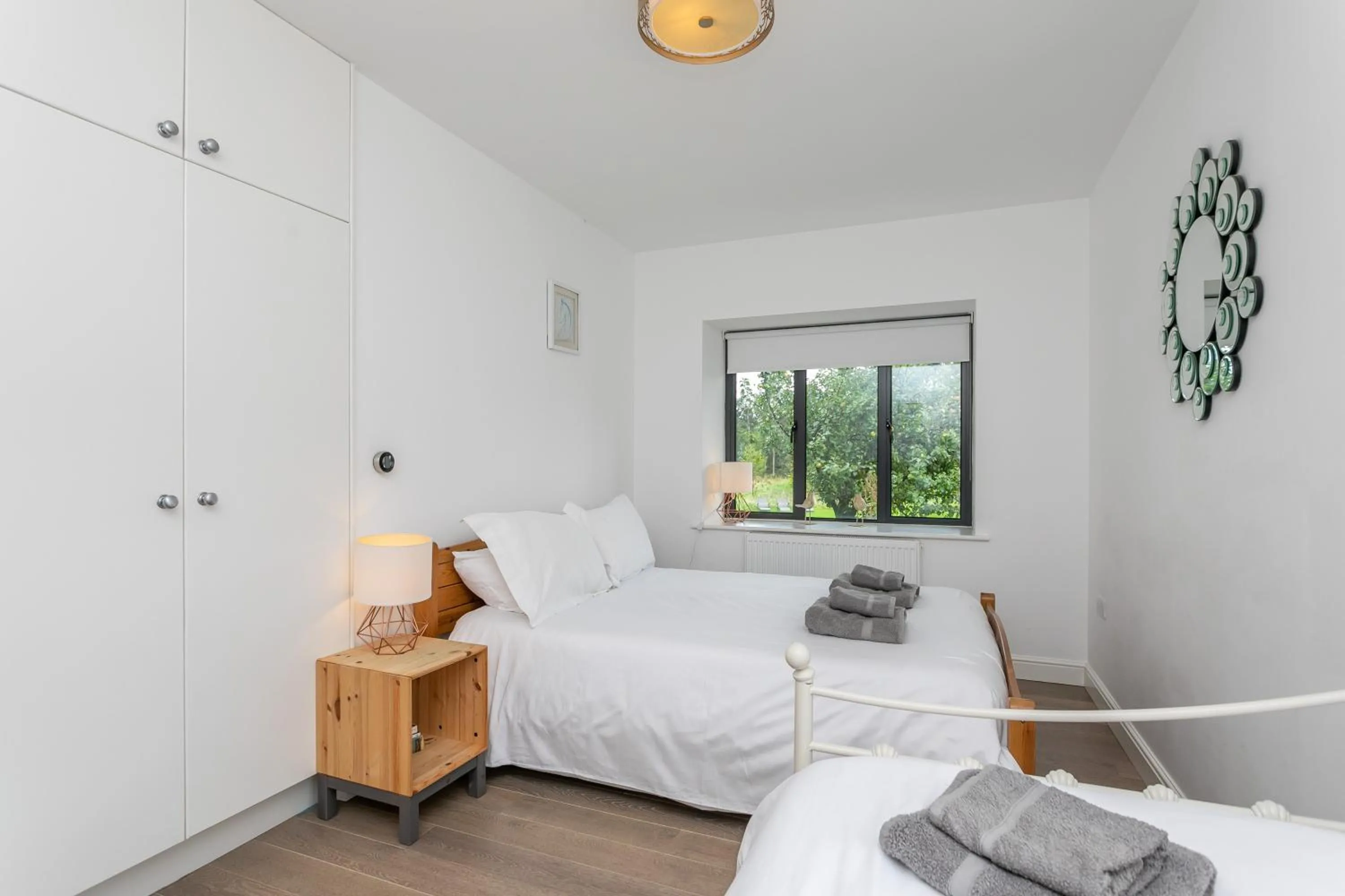 Bedroom, Bed in Riverbank Cottage