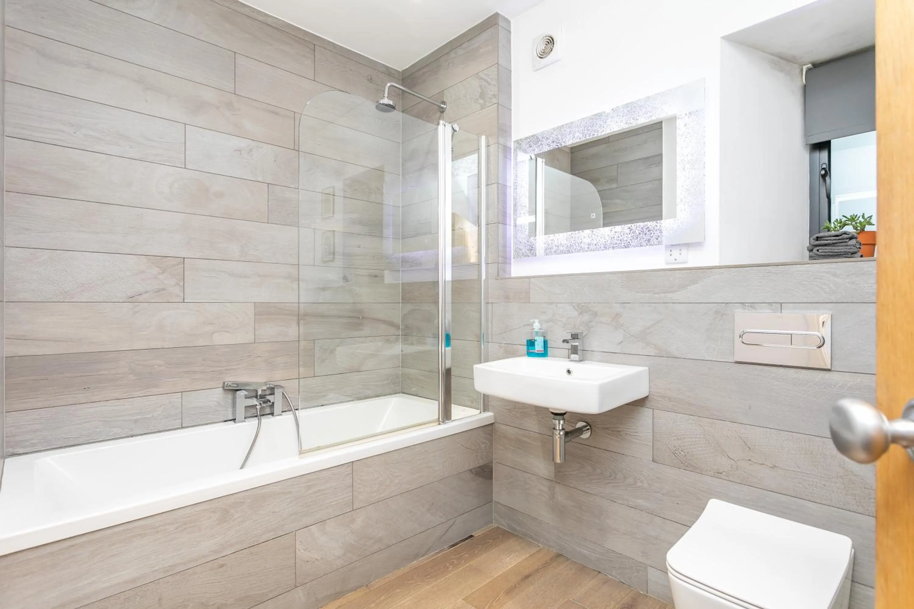 Bathroom in Riverbank Cottage