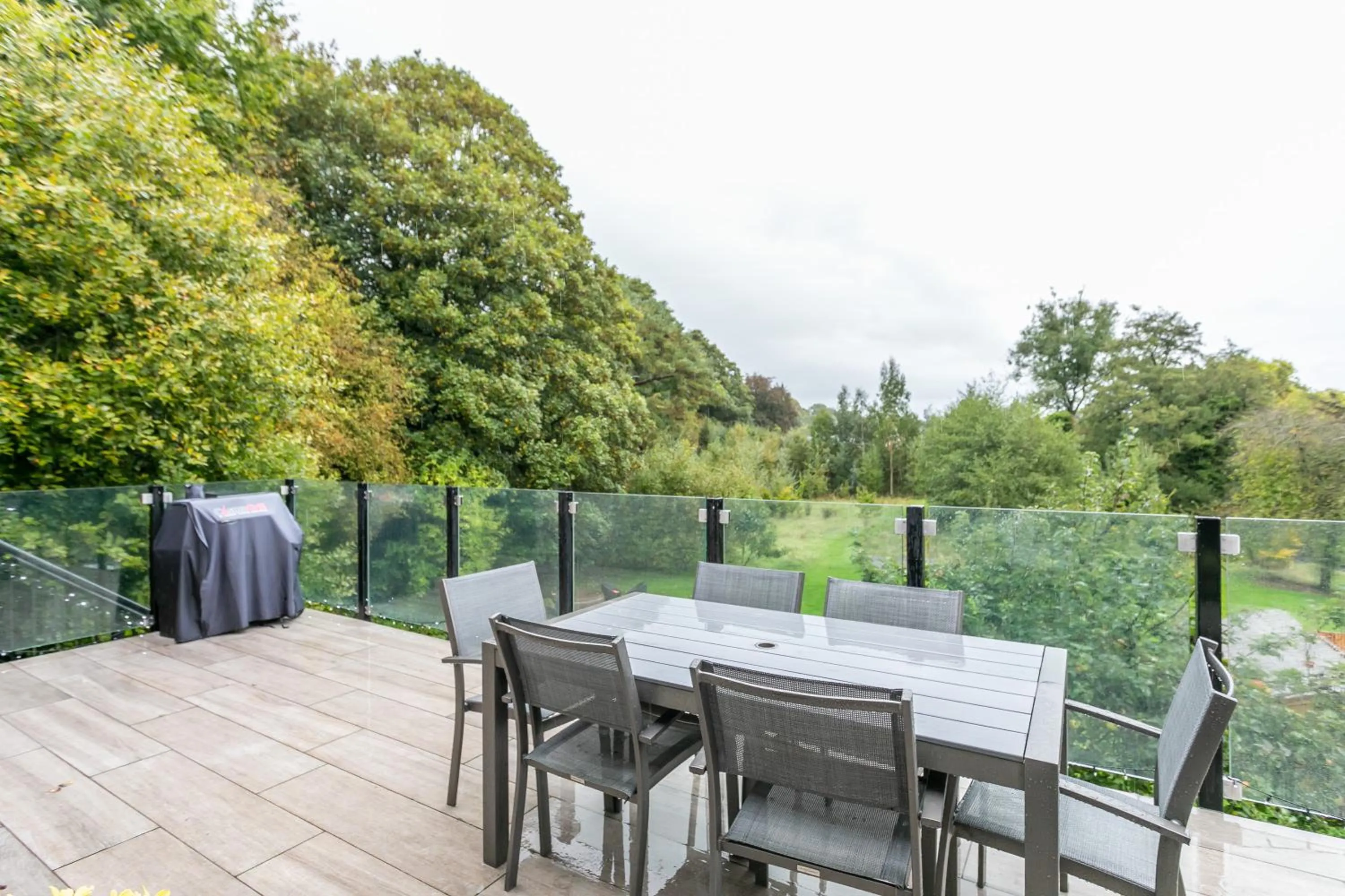 Property building in Riverbank Cottage