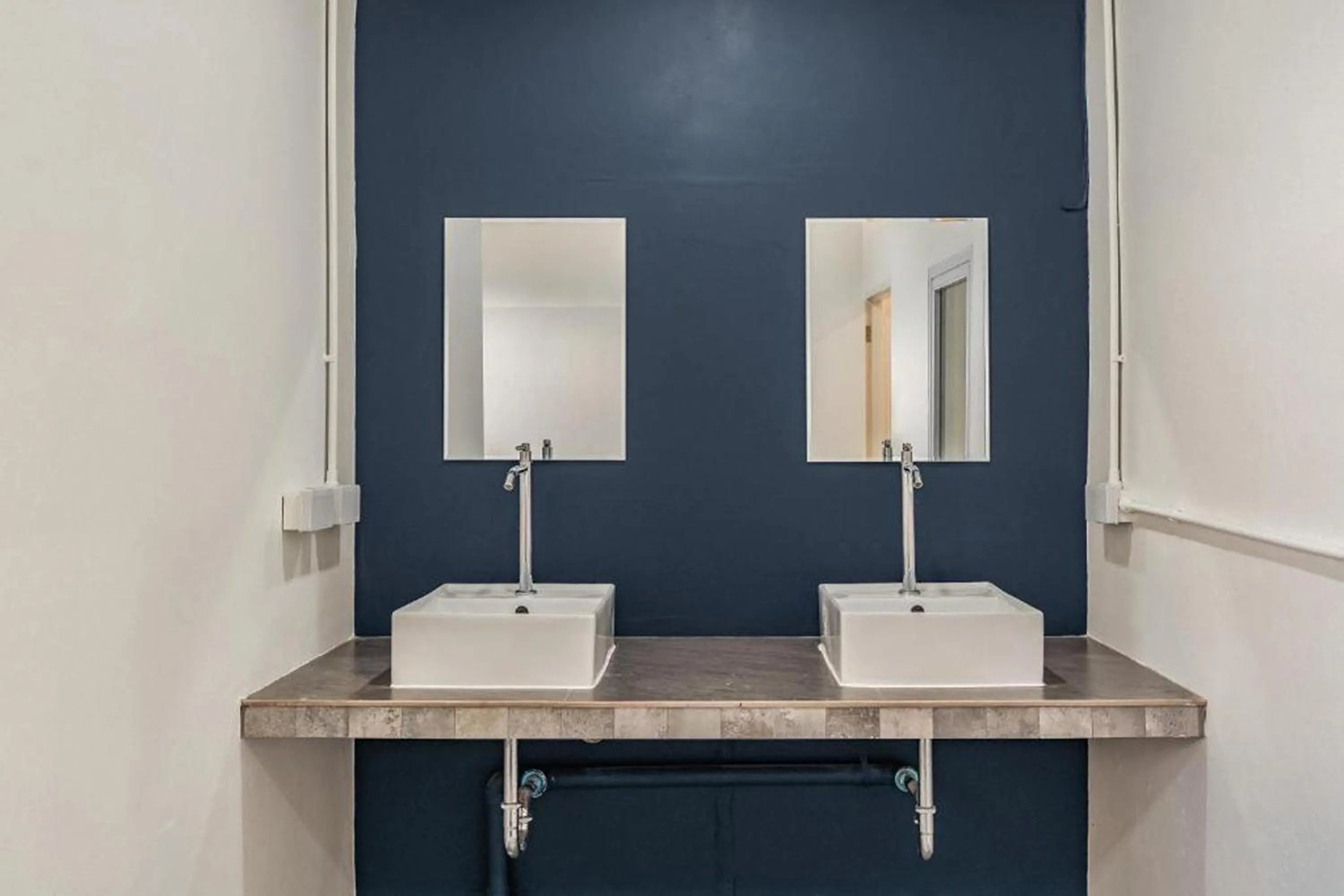 Bathroom in Shapel Hostel and Cafe