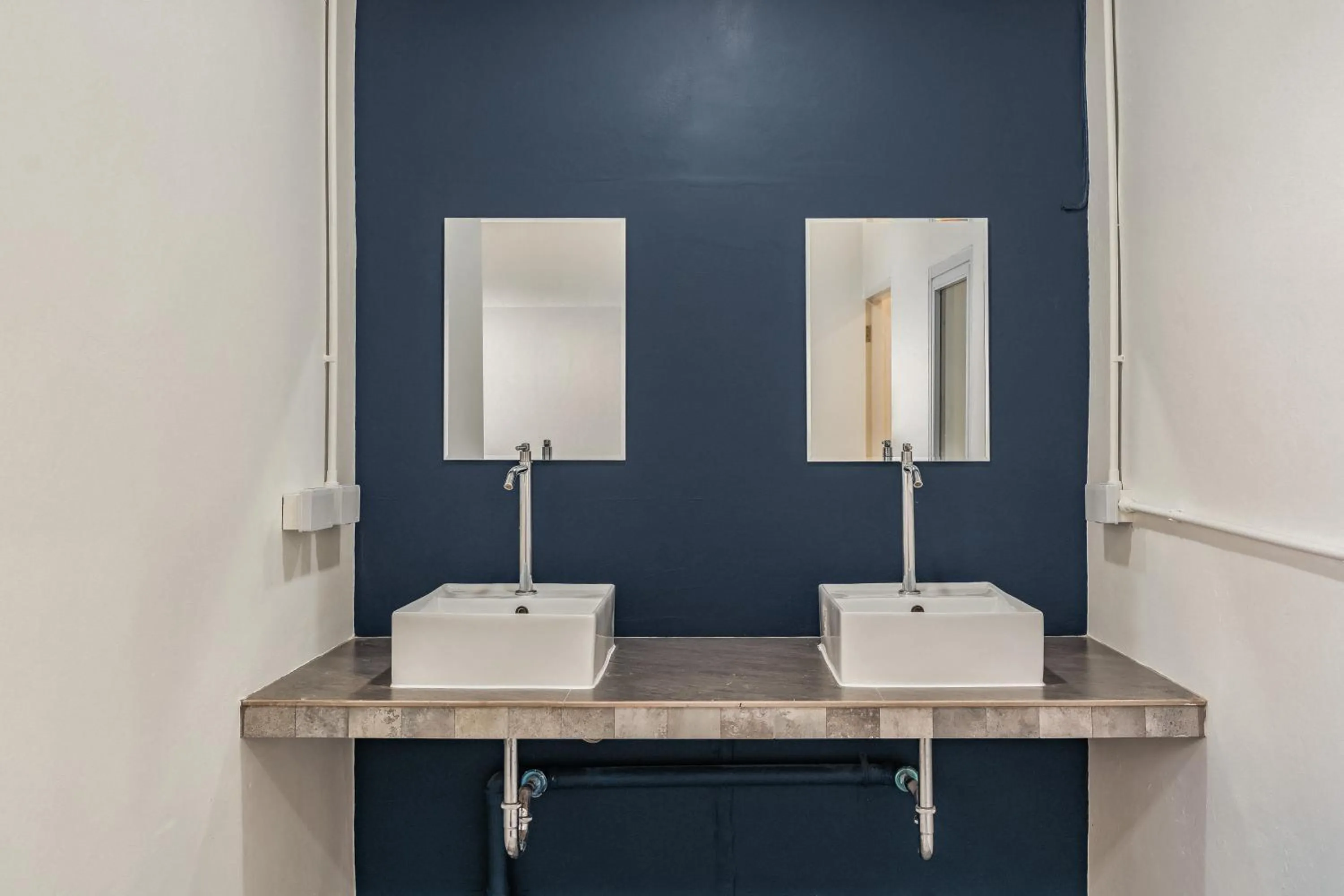 Bathroom in Shapel Hostel and Cafe