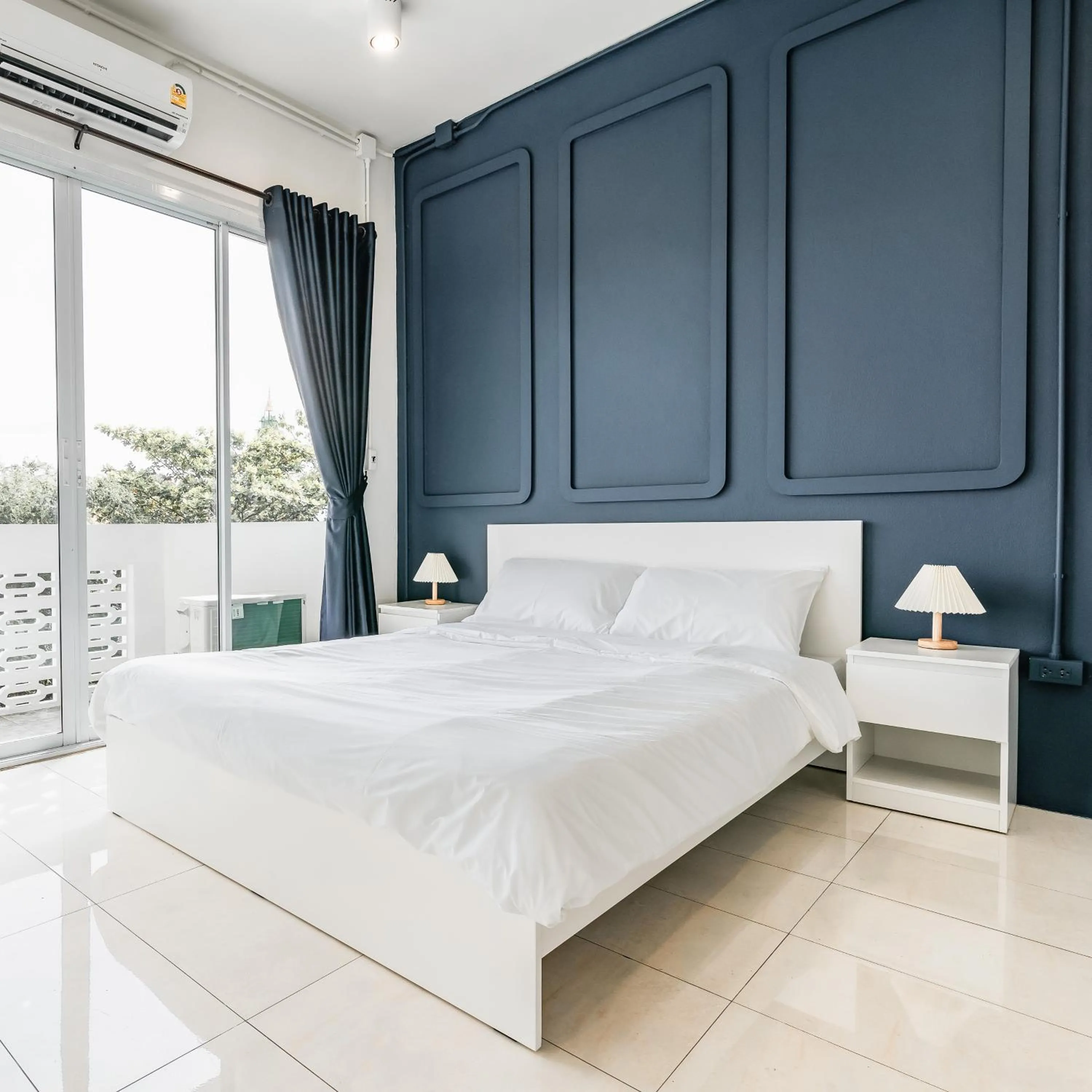 Bed in Shapel Hostel and Cafe