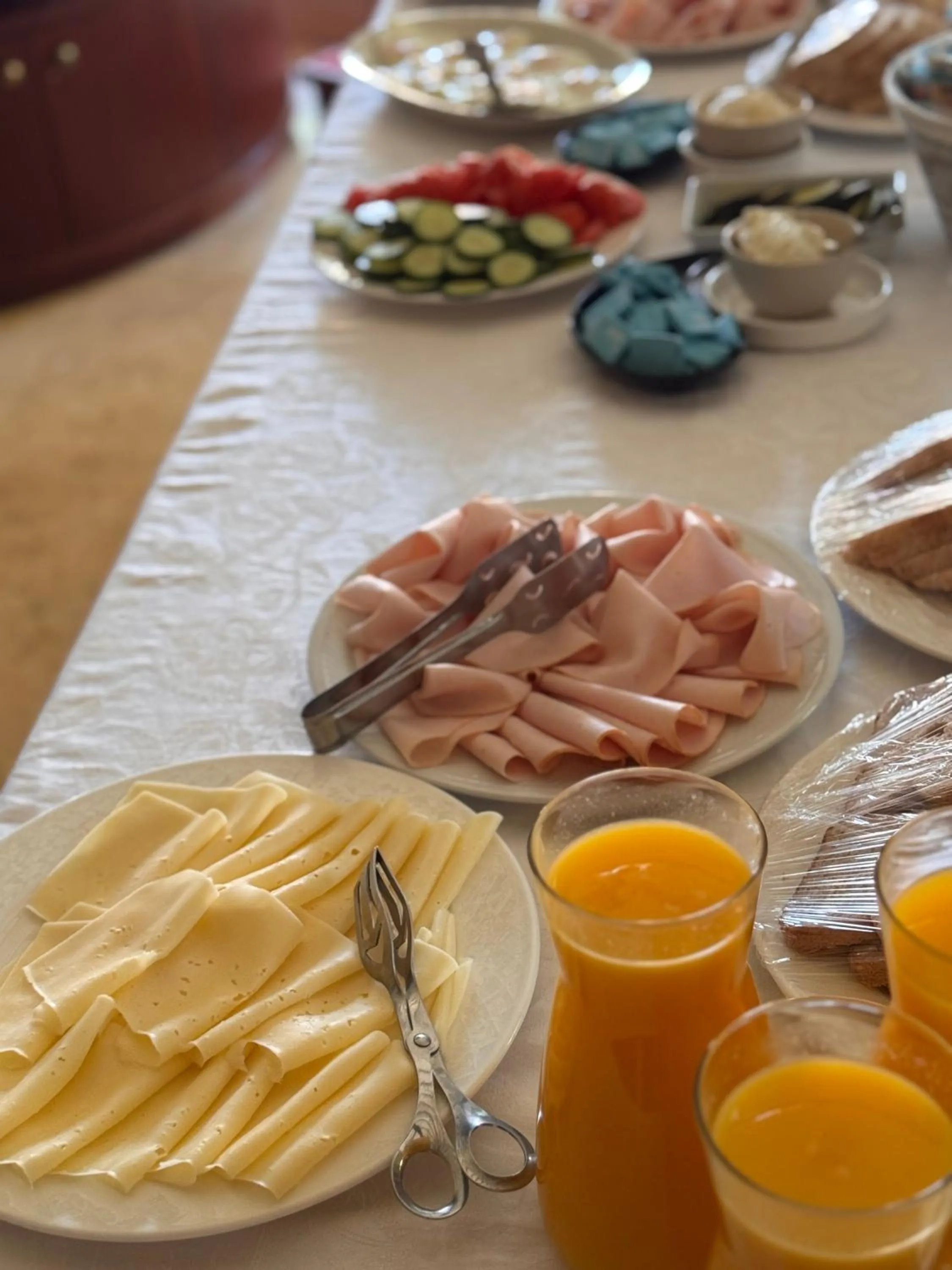 Food and drinks in Hotel Rey's