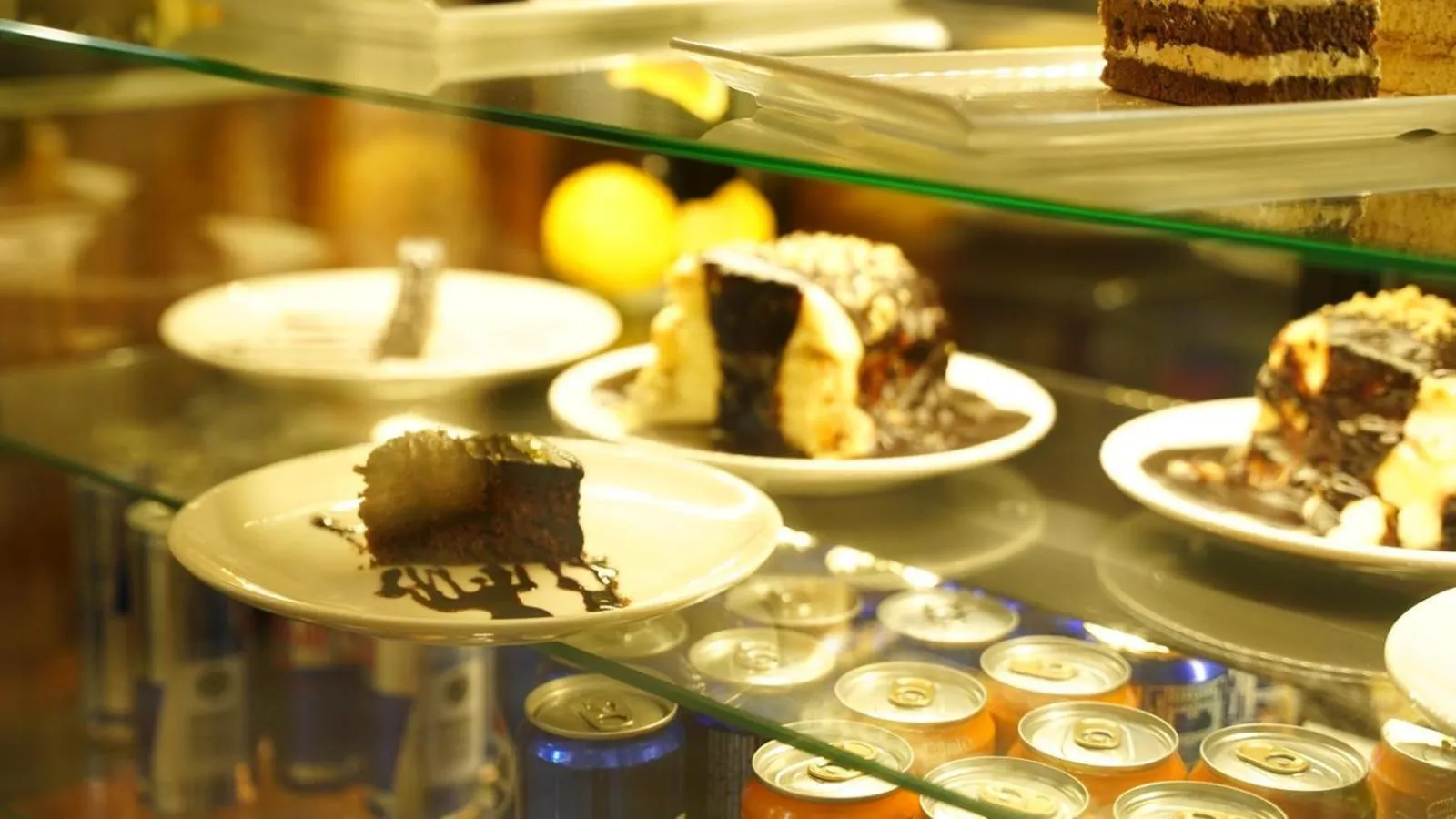 Food and drinks in El Emin İstanbul Hotel