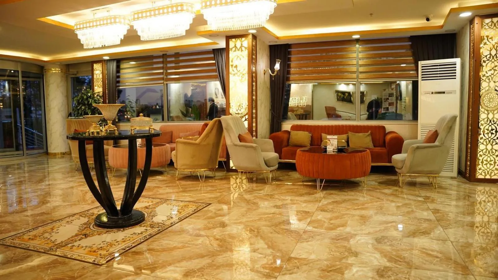 Seating area in El Emin İstanbul Hotel