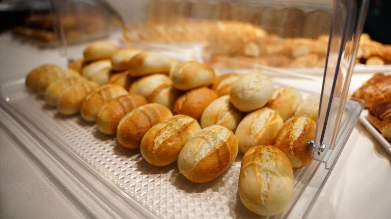 Buffet breakfast in El Emin İstanbul Hotel