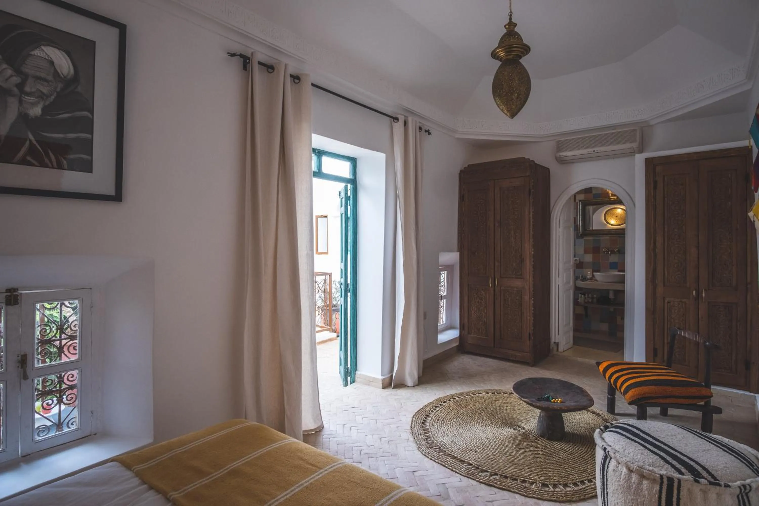 Bed in Riad Villa Berna under Swiss Management