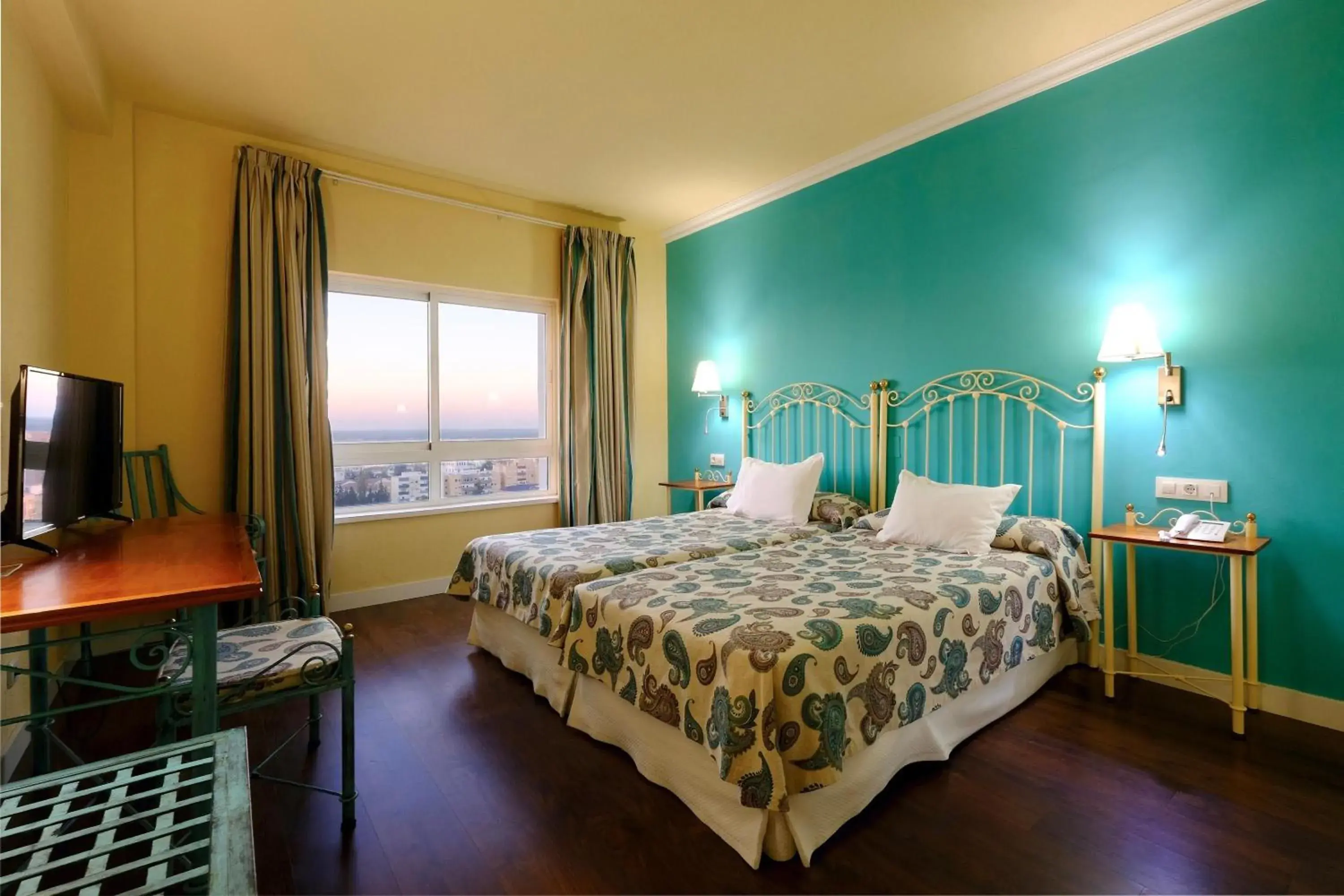 Bed in Hotel Guadalquivir Bed in Hotel Guadalquivir