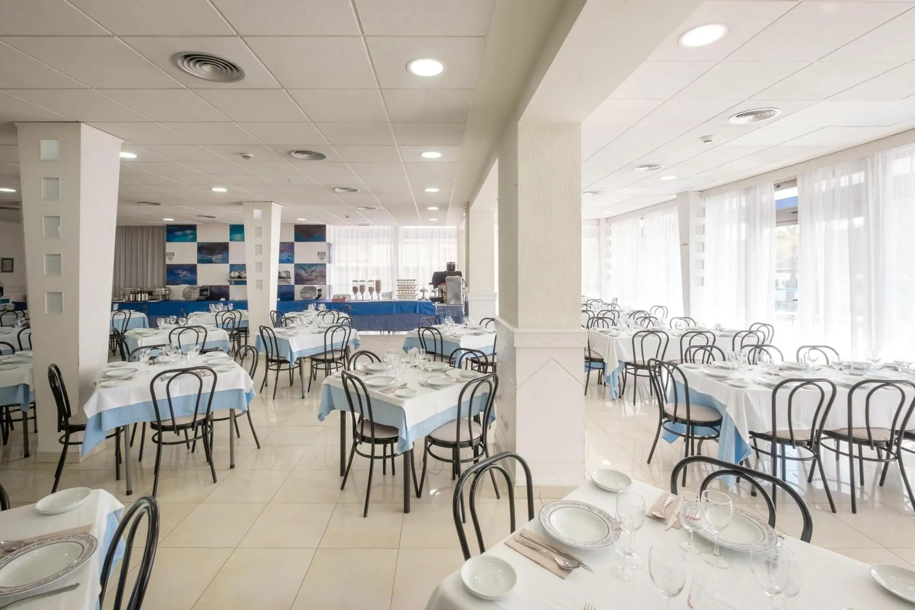 Restaurant/places to eat in Hotel Guadalquivir Restaurant/places to eat in Hotel Guadalquivir