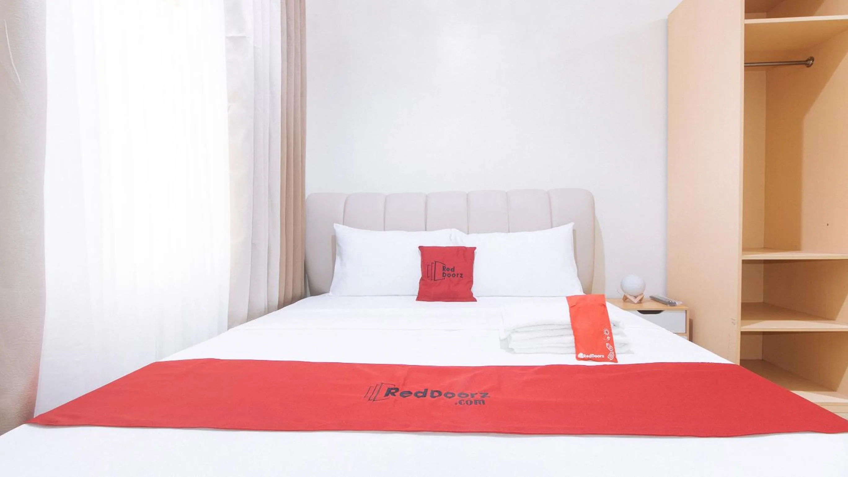 Bed in RedDoorz Plus @ Cuarto Verde Staycation