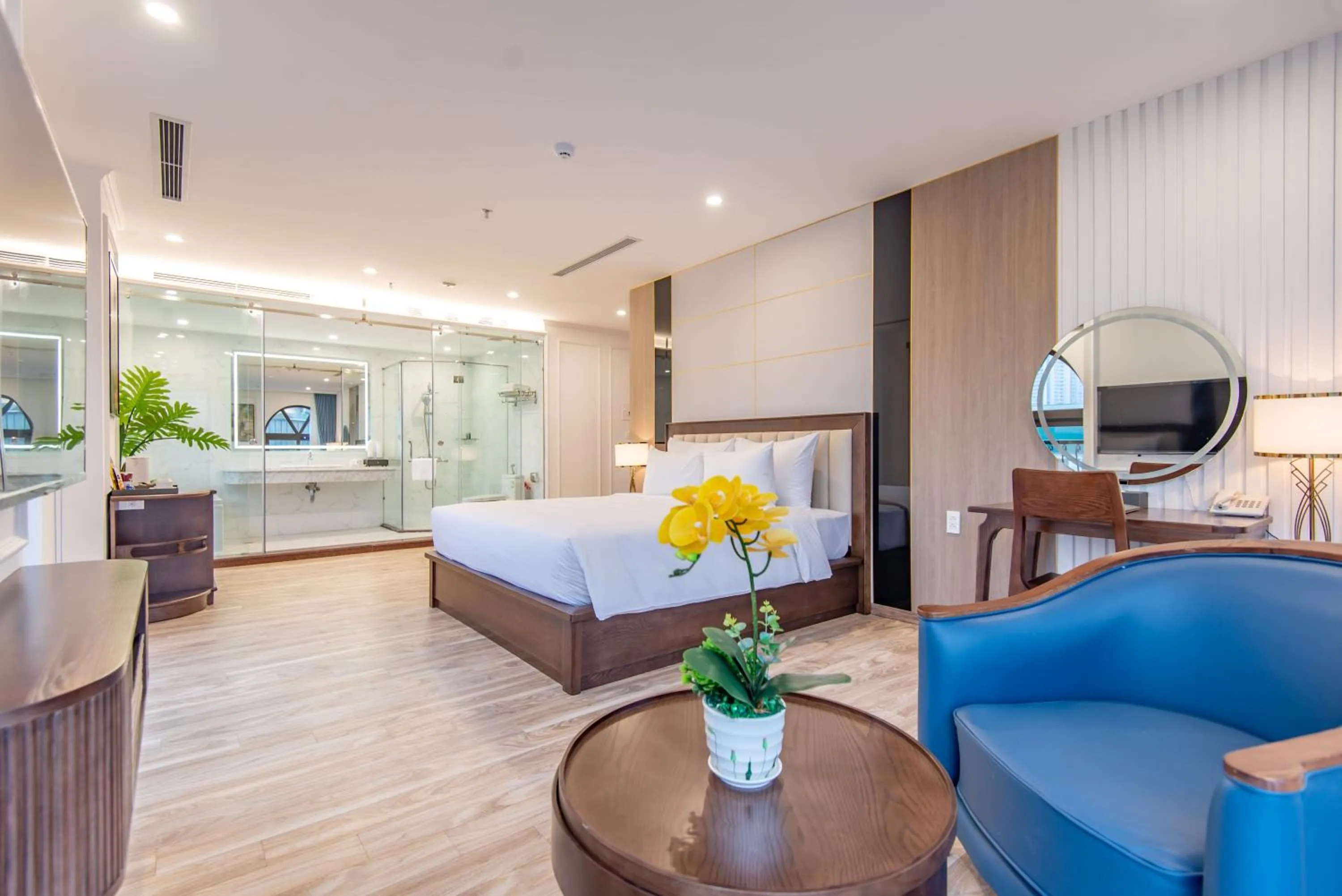 Bed in Reyna Luxury Hotel