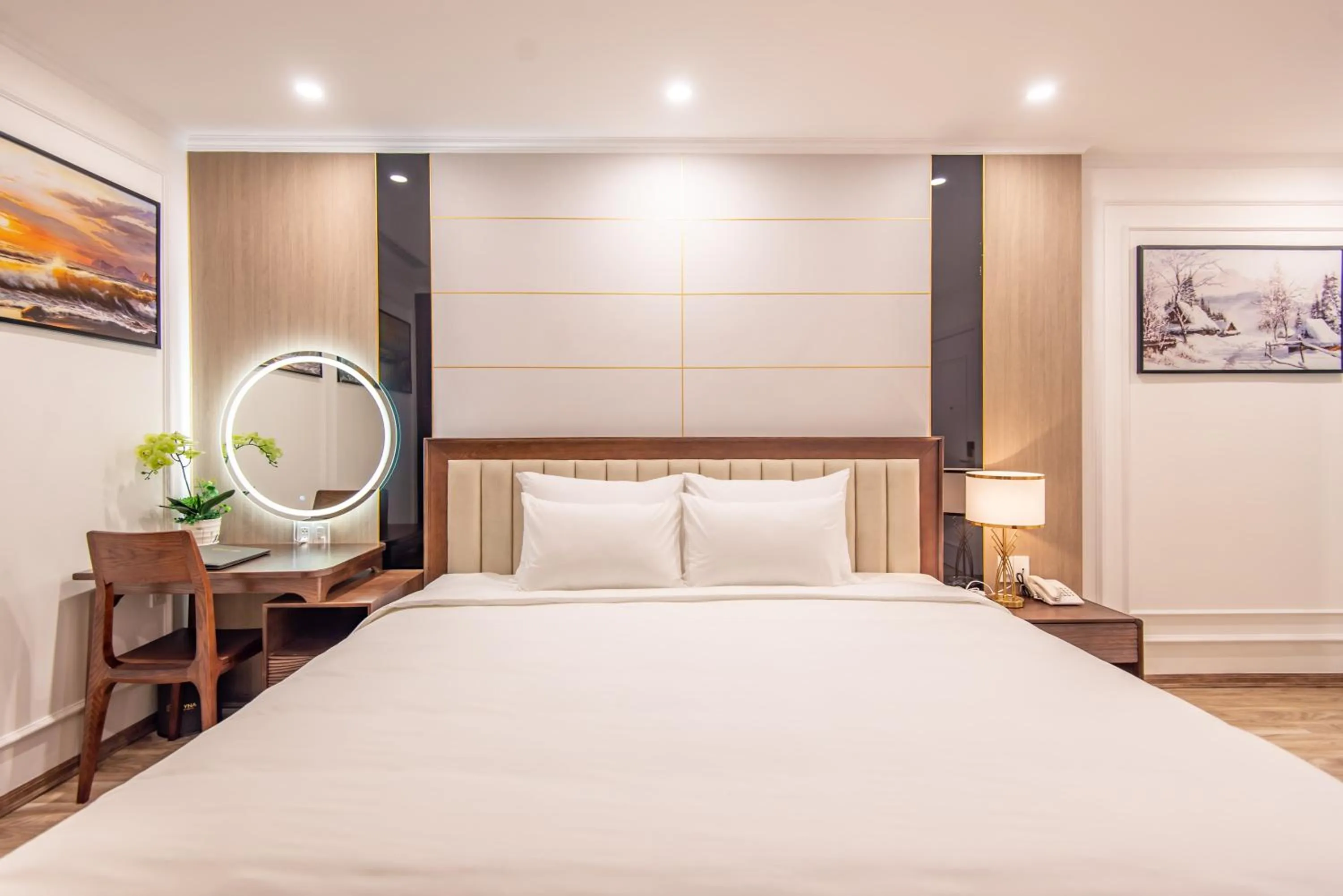 Bed in Reyna Luxury Hotel