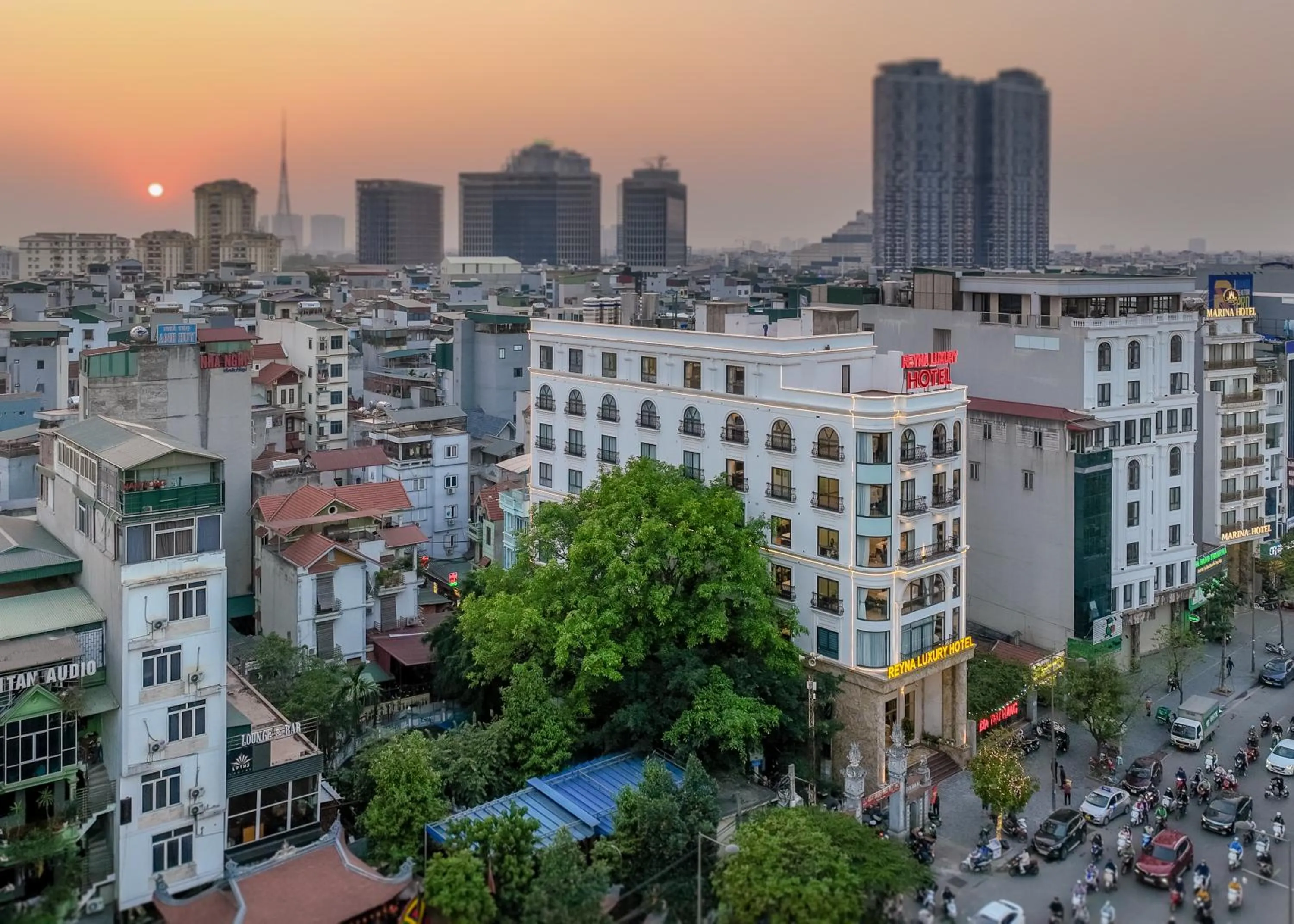 Property building in Reyna Luxury Hotel