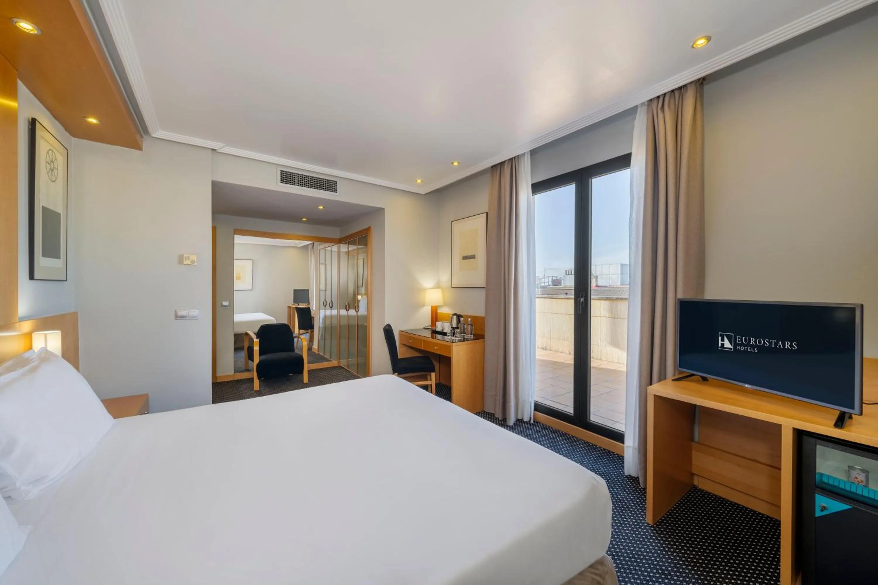 Photo of the whole room, Bed in Eurostars Rey Alfonso X