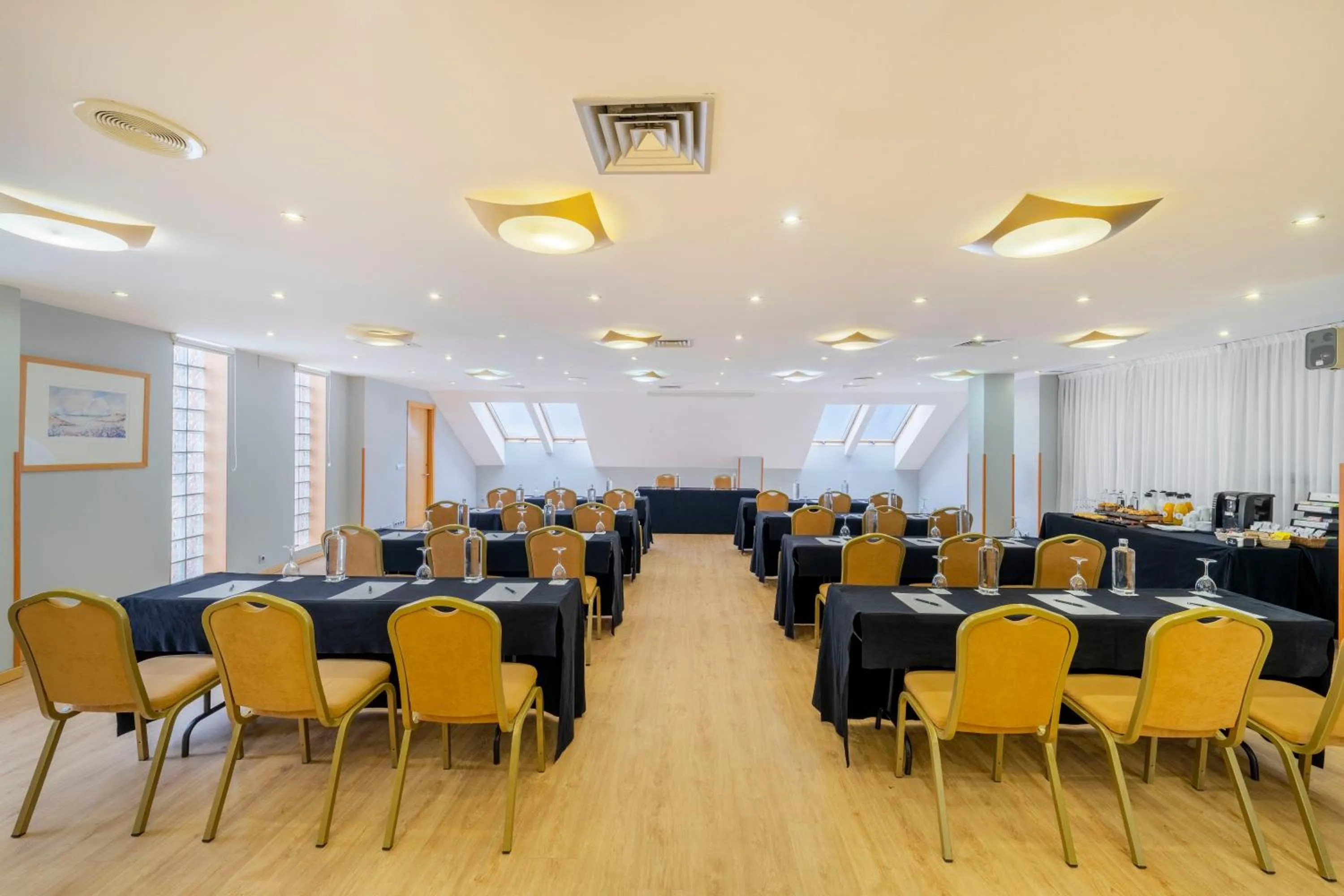 Meeting/conference room in Eurostars Rey Alfonso X