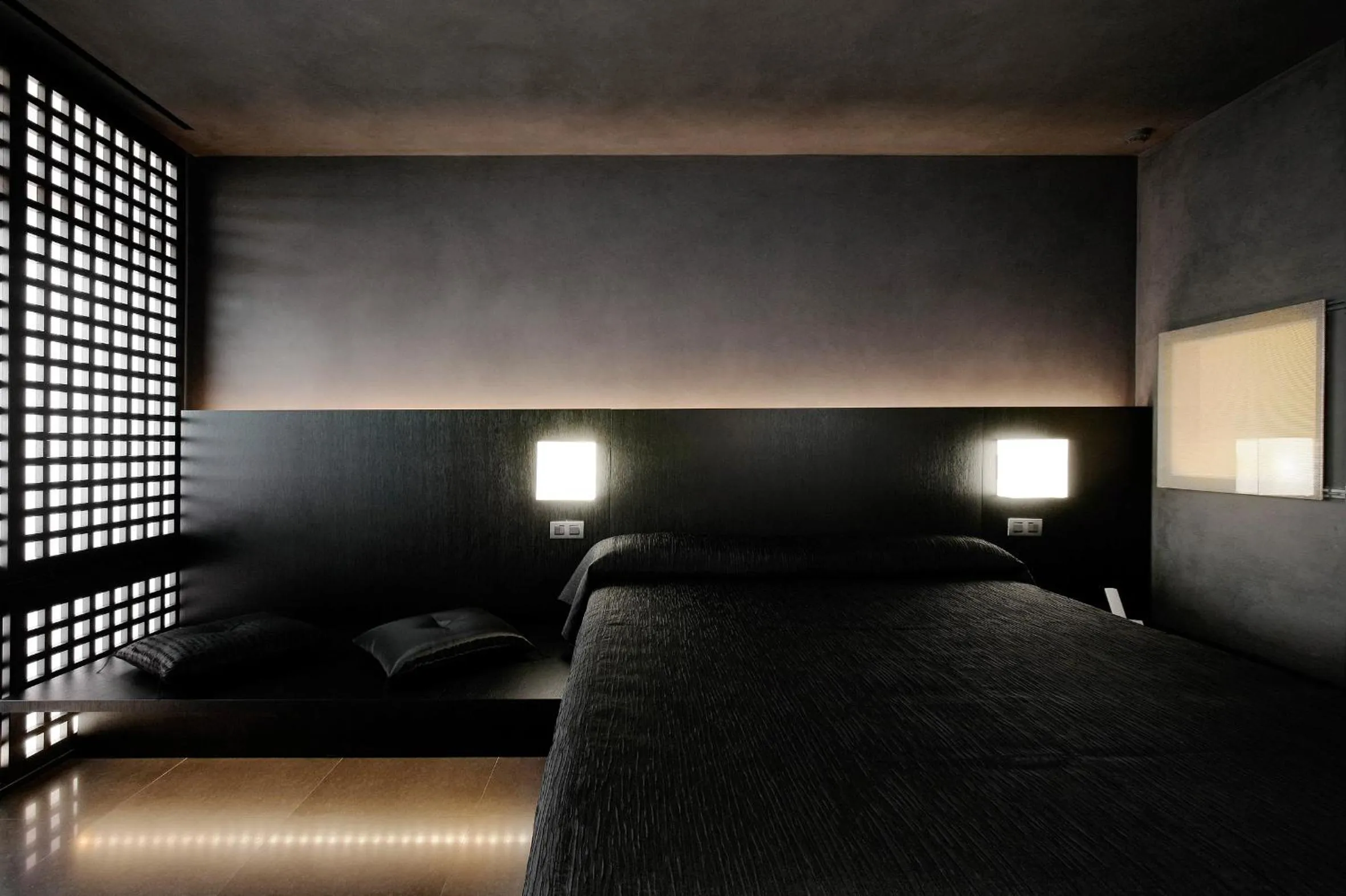 Decorative detail, Bed in Hotel Puerta America