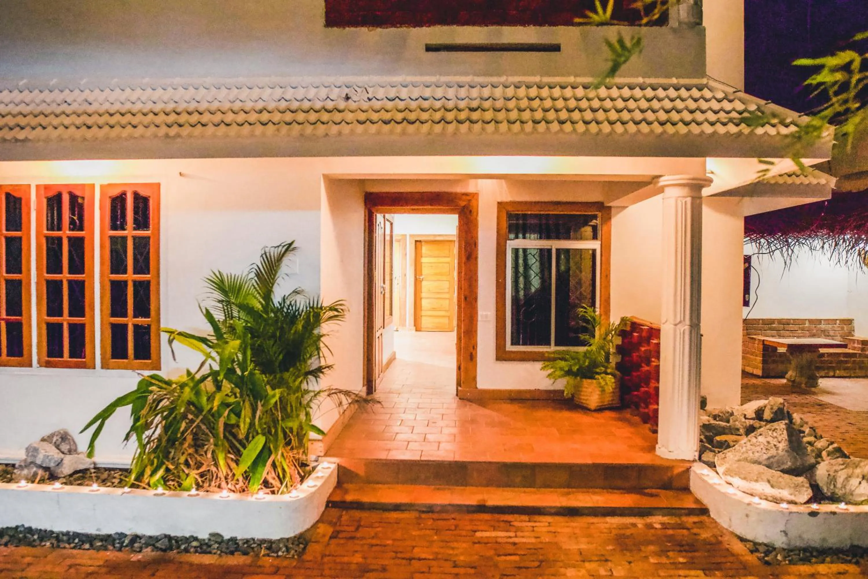 Property building in Boho's Hotel