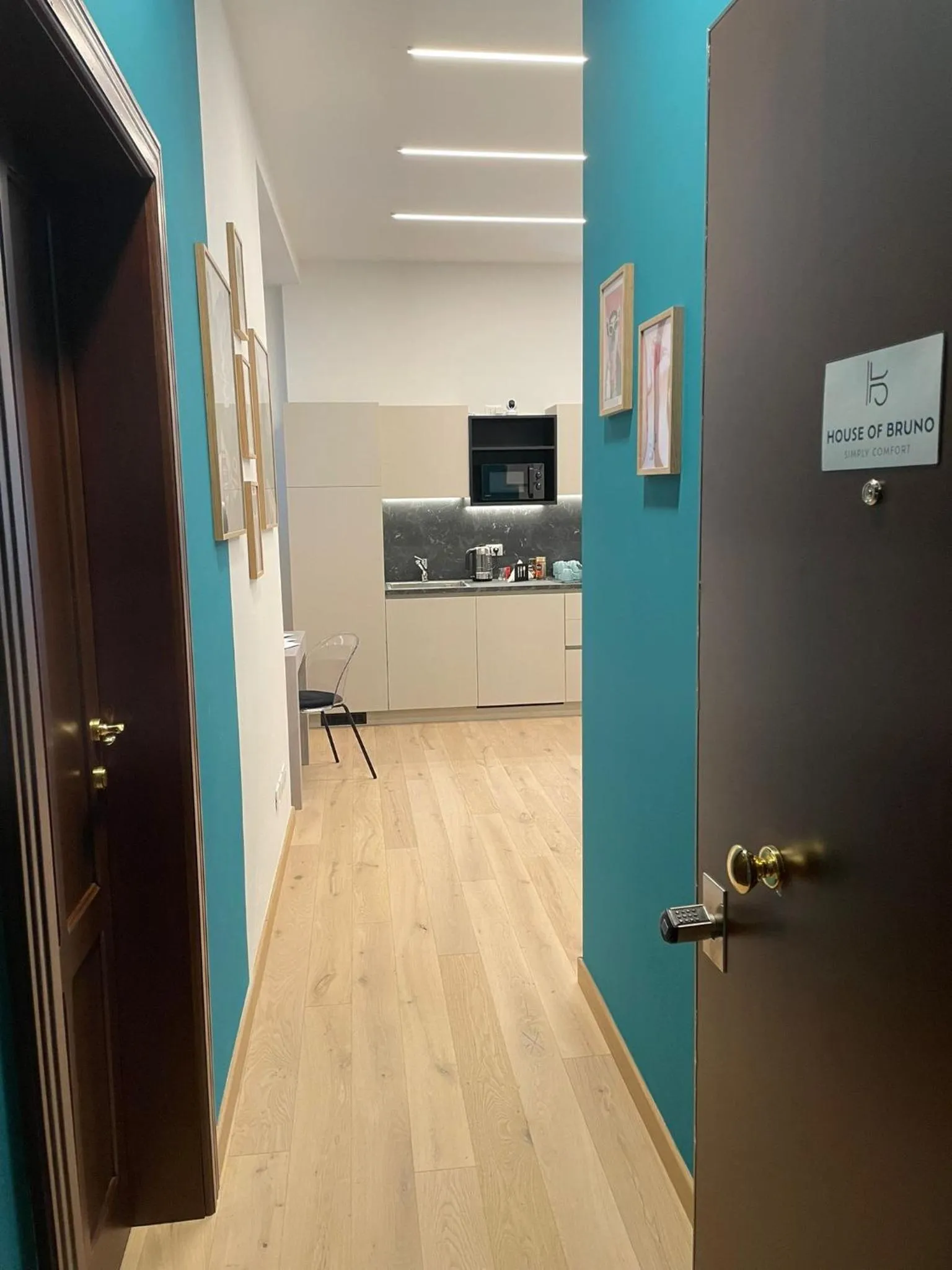 Facade/entrance in House of Bruno - Only self check-in