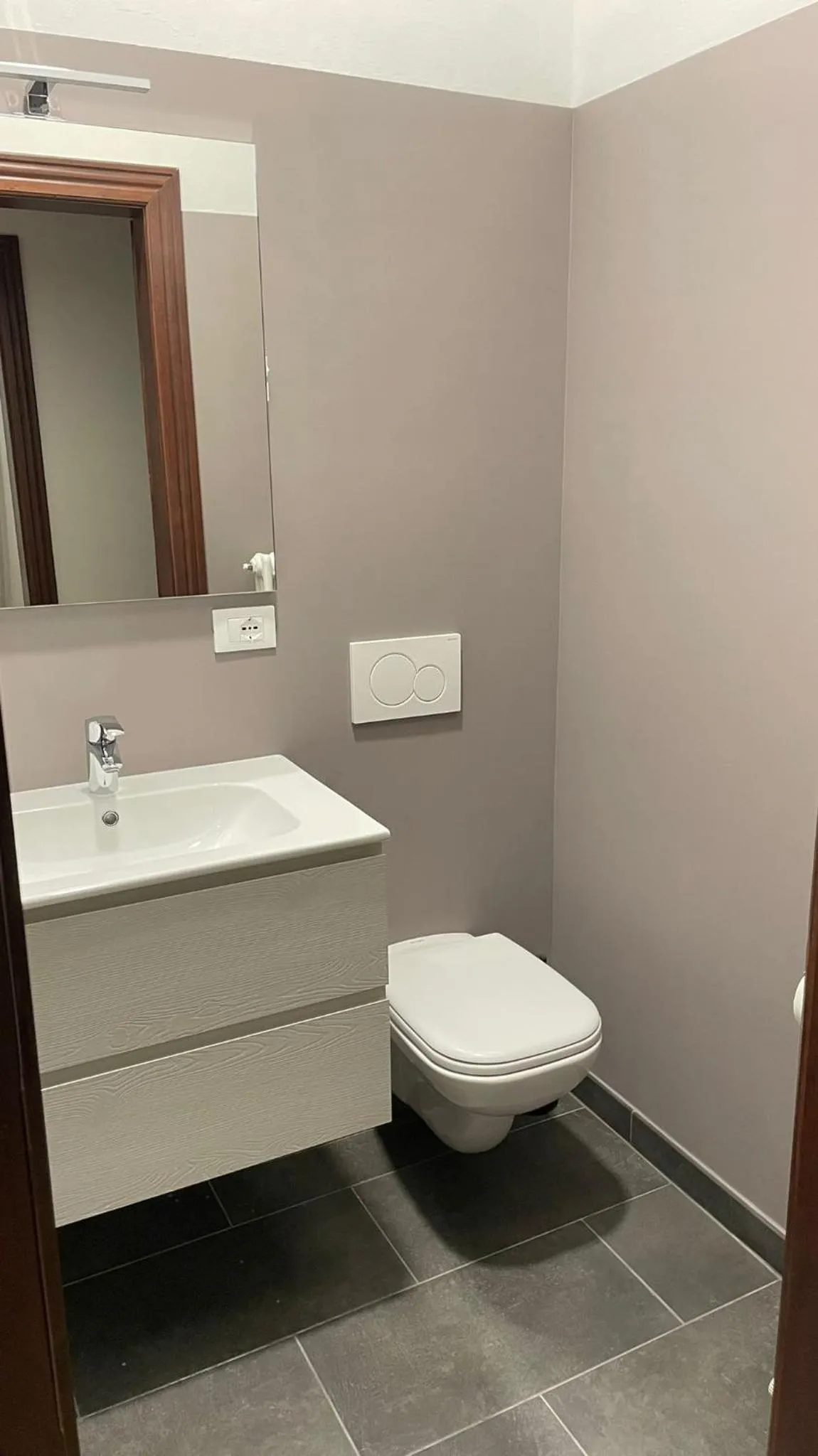 Toilet in House of Bruno - Only self check-in