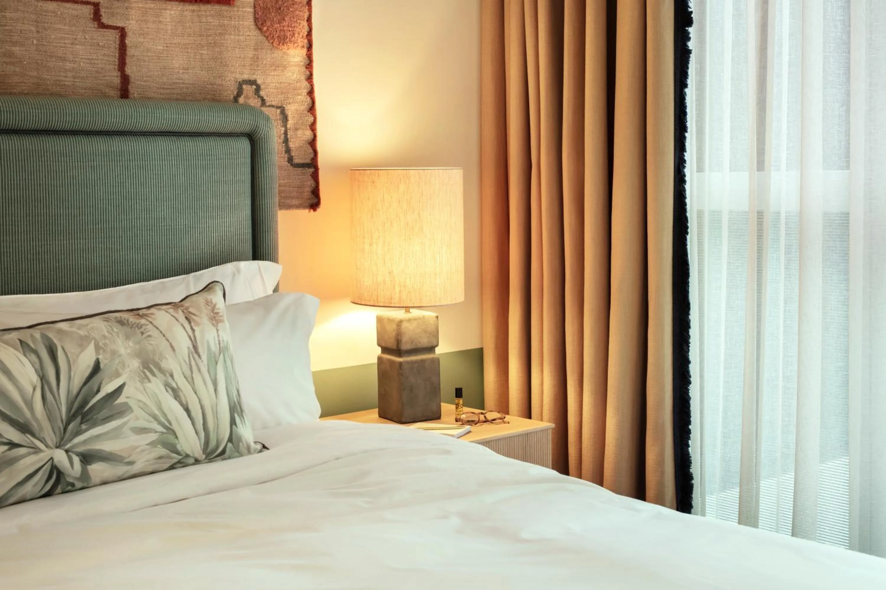 Bed in The Hoxton, Poblenou