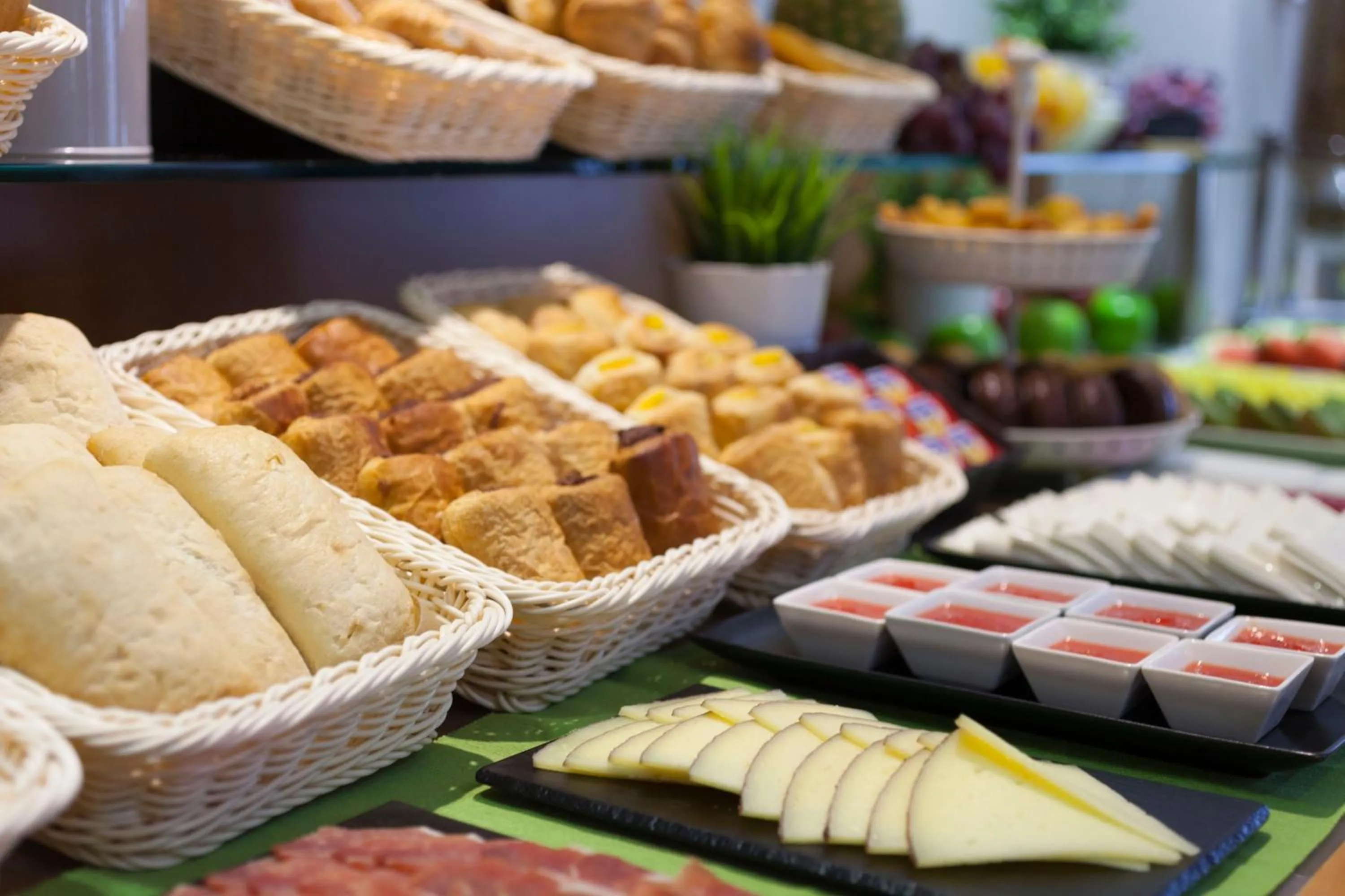 Food in Porcel Torre Garden