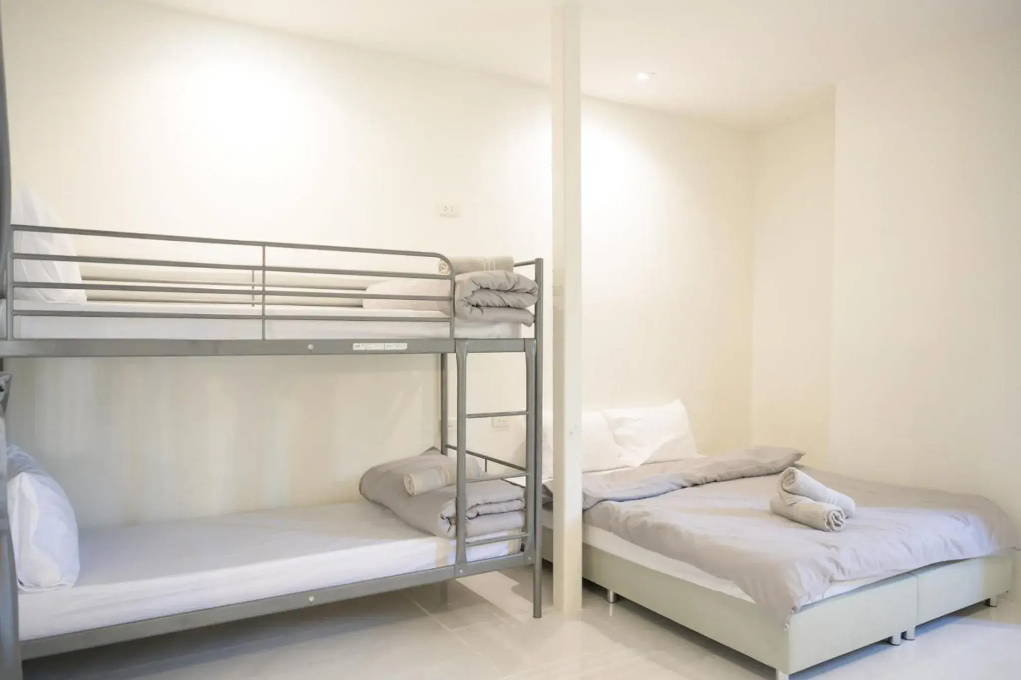 Deluxe Quadruple Room in Nap77 Salaya Deluxe Quadruple Room in Nap77 Salaya