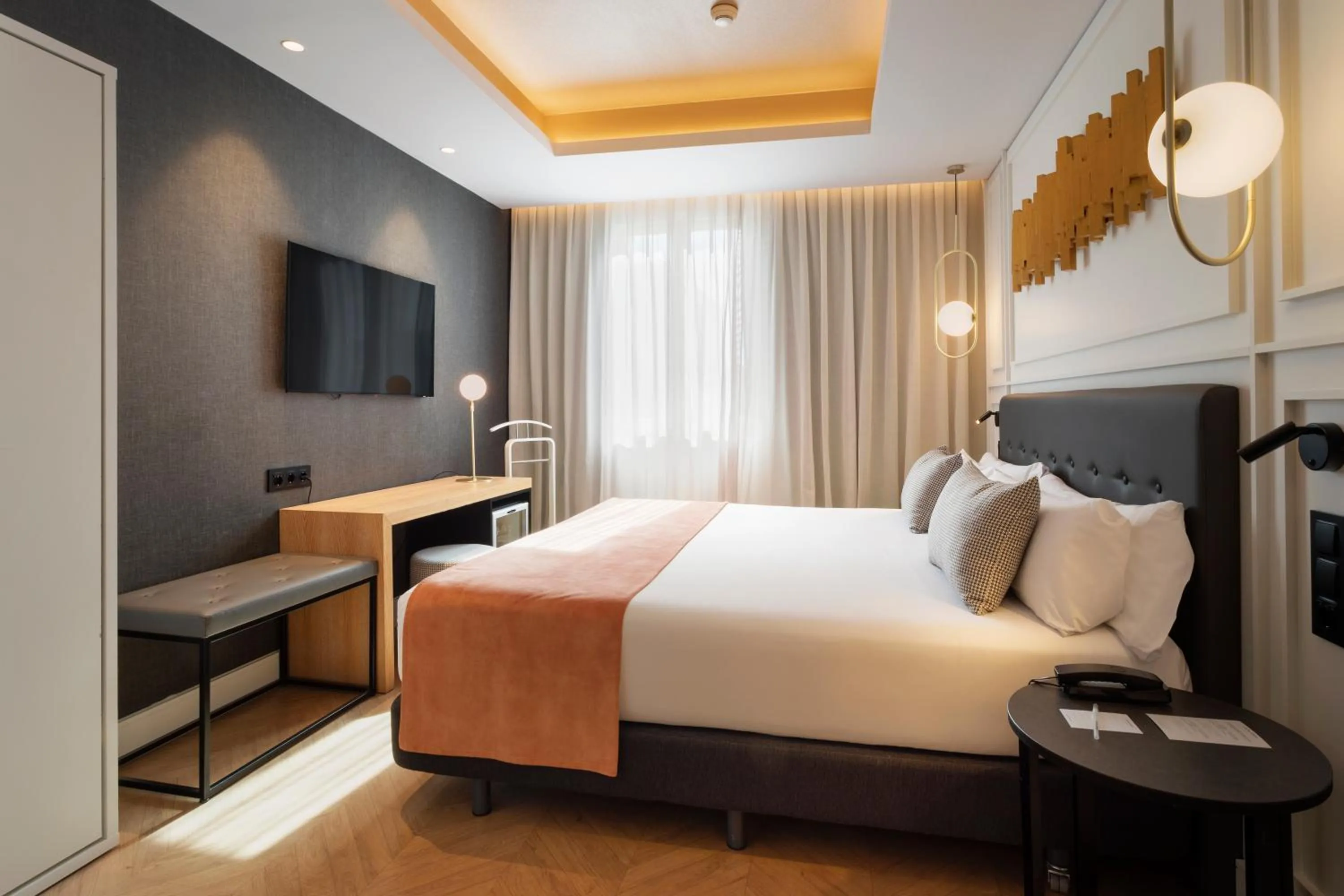 Bed in Catalonia Goya