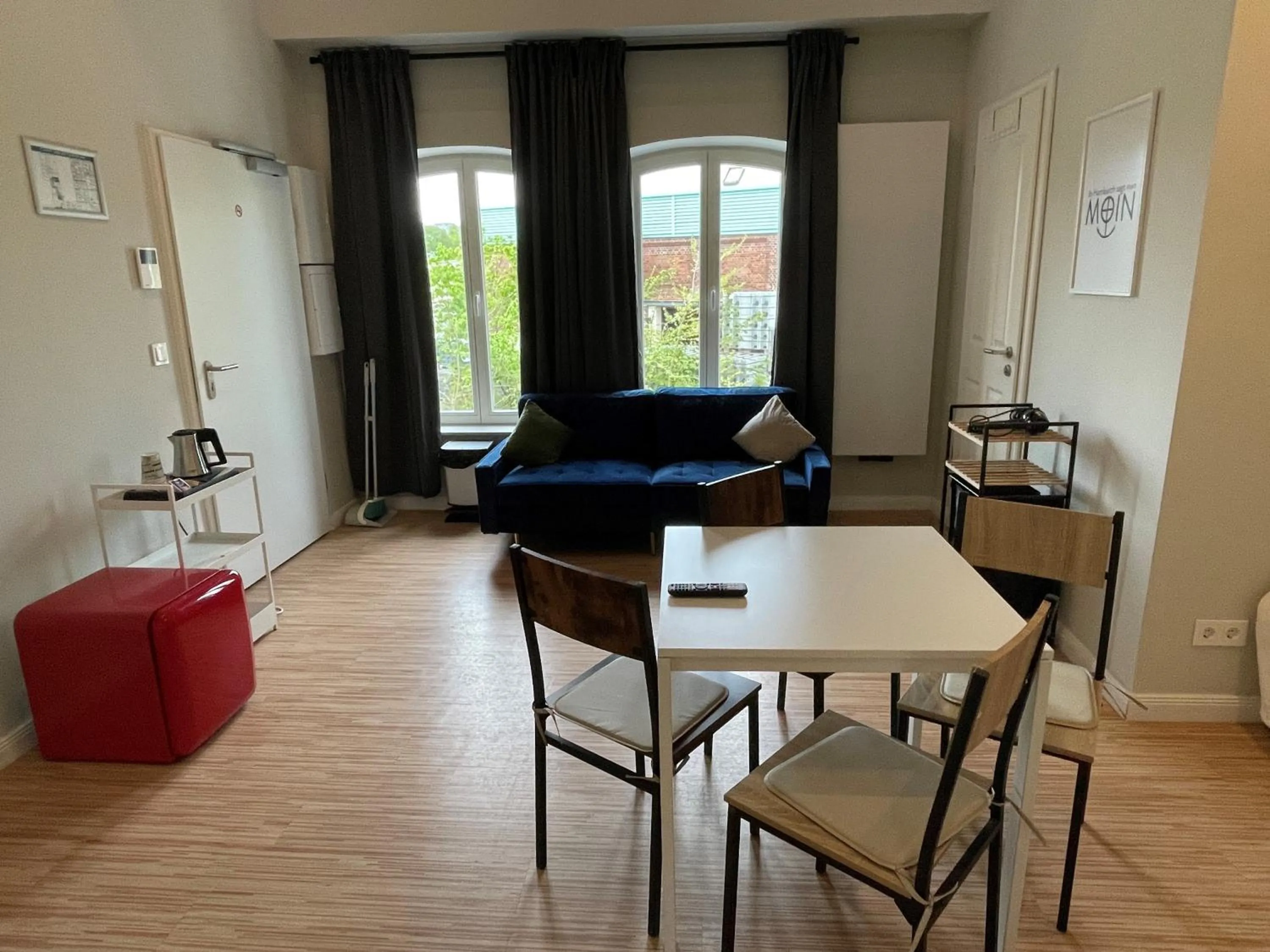 Living room in Ahoi Hostel