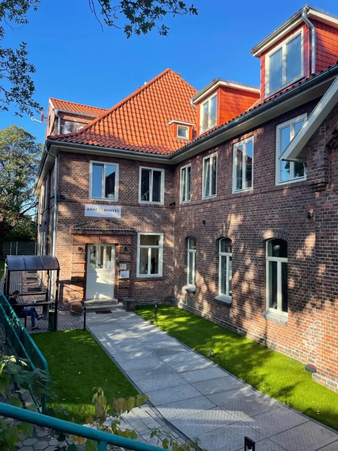 Property building in Ahoi Hostel Property building in Ahoi Hostel