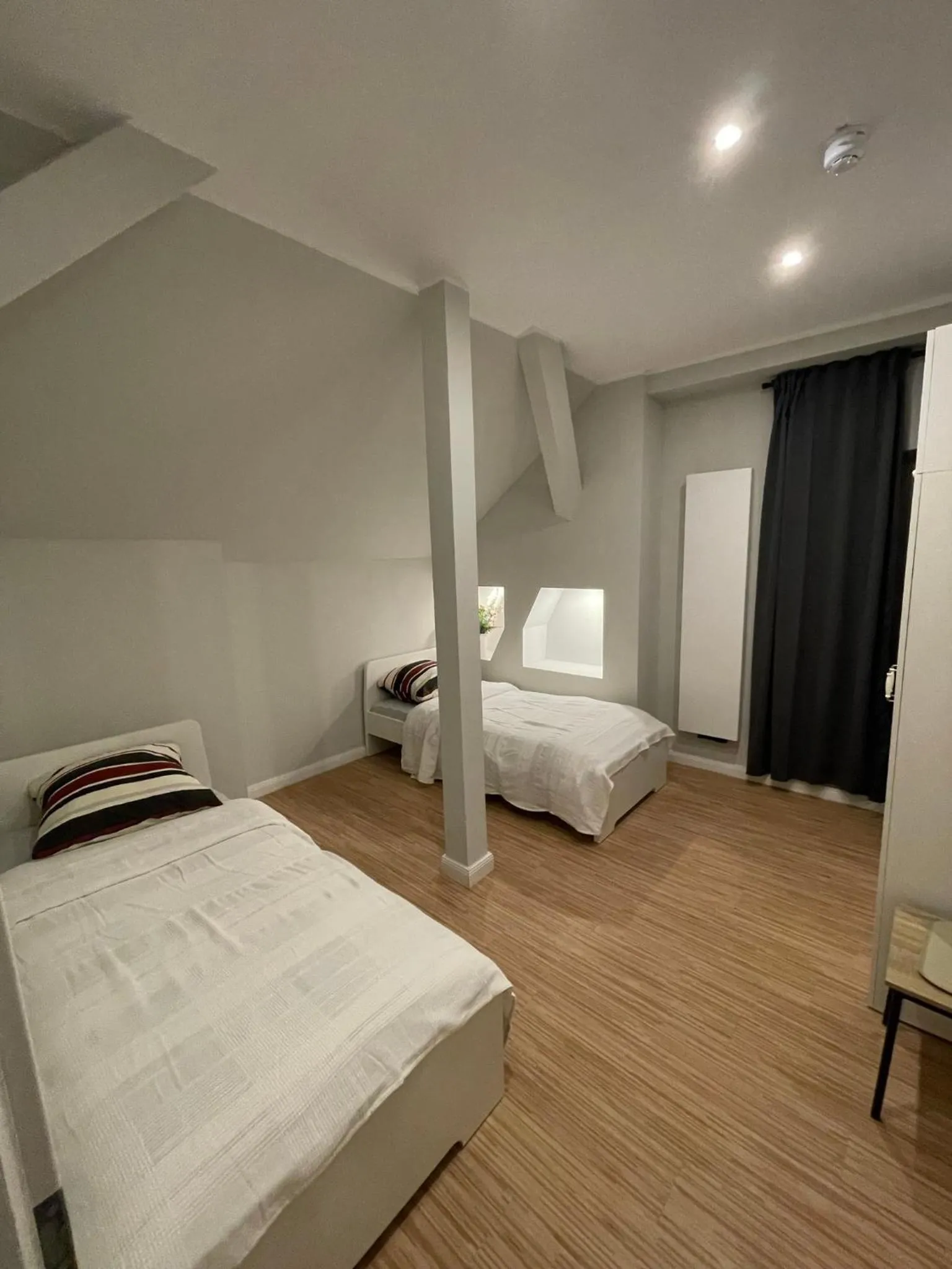 Photo of the whole room, Bed in Ahoi Hostel