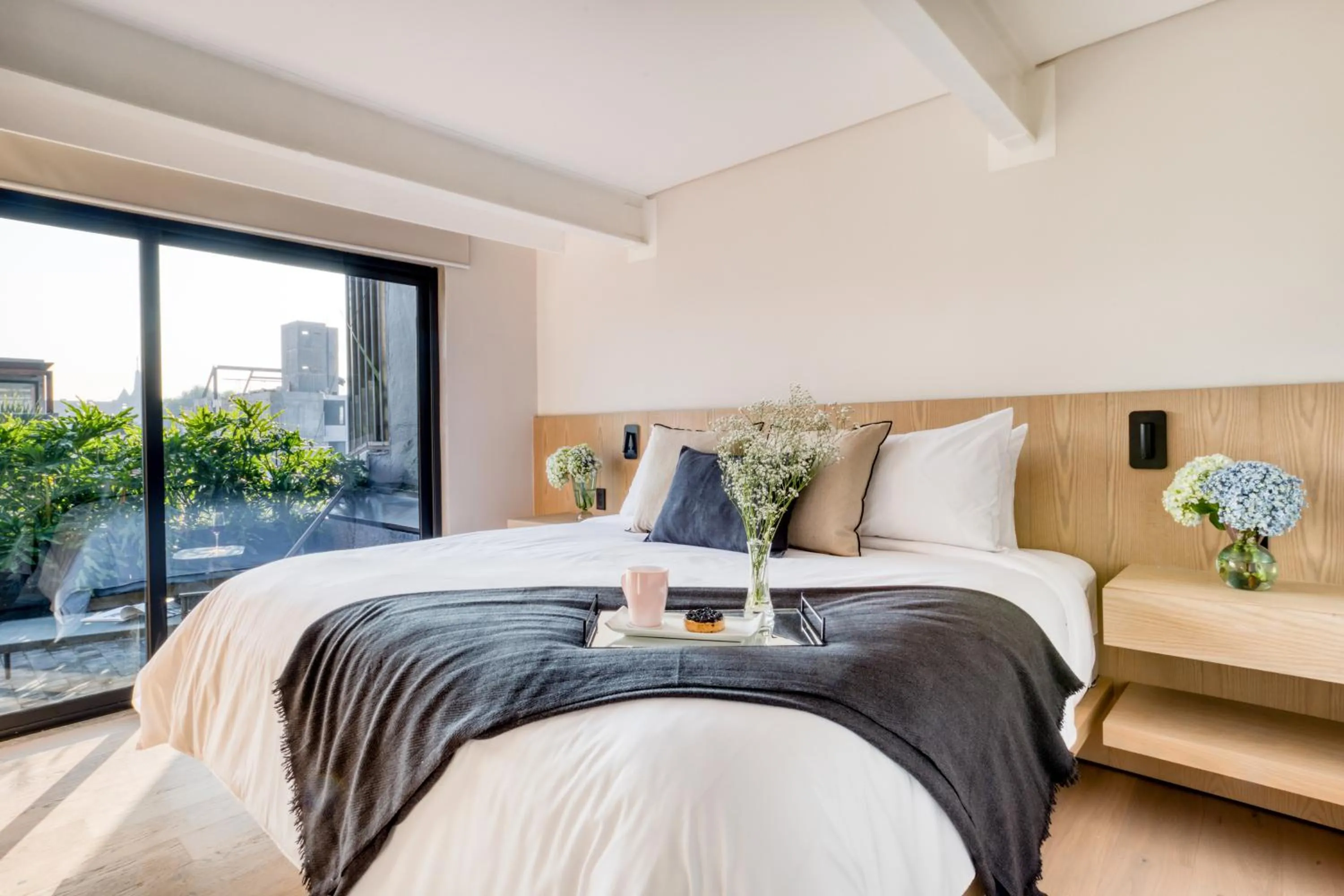 Bed in ULIV Edgar Allan Poe