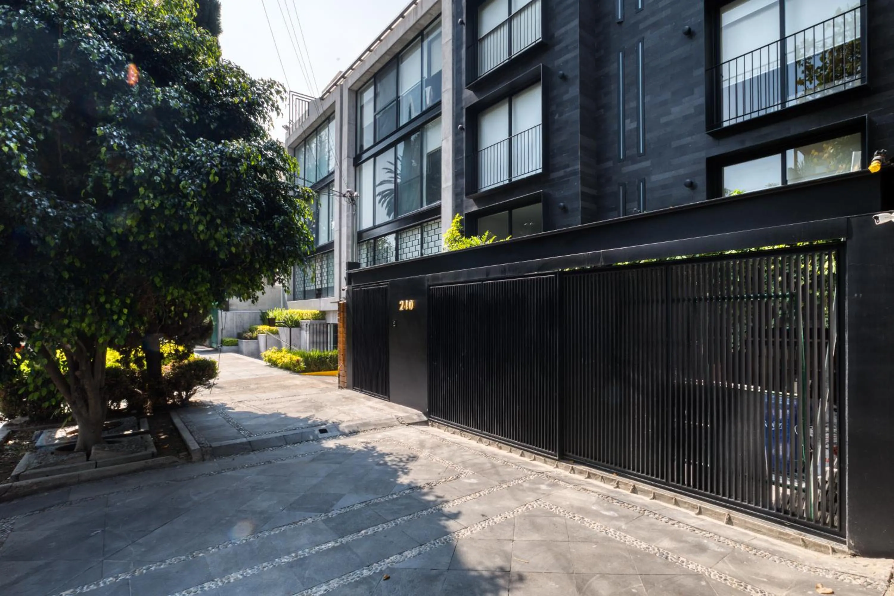 Property building in ULIV Edgar Allan Poe