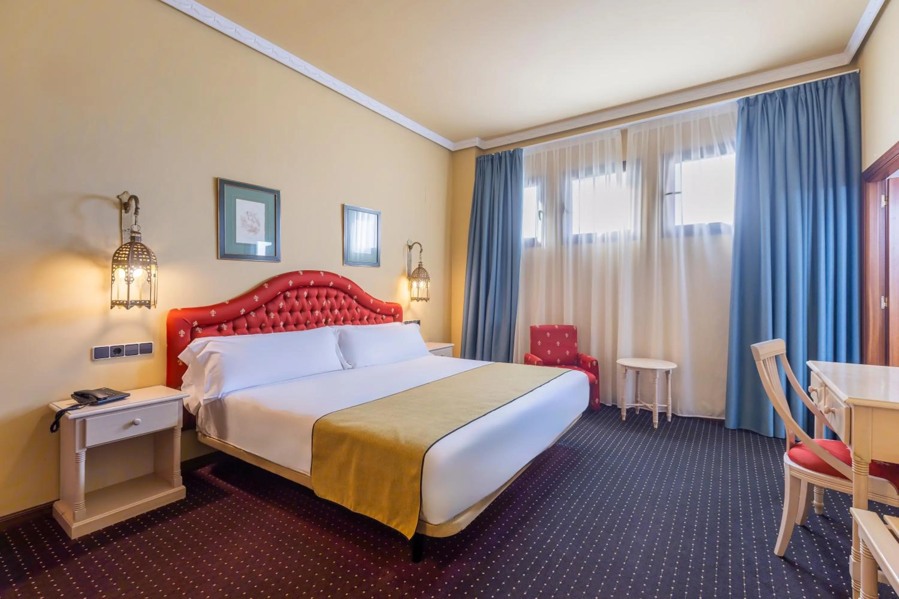 Bed in Moon Dreams El Cortijo