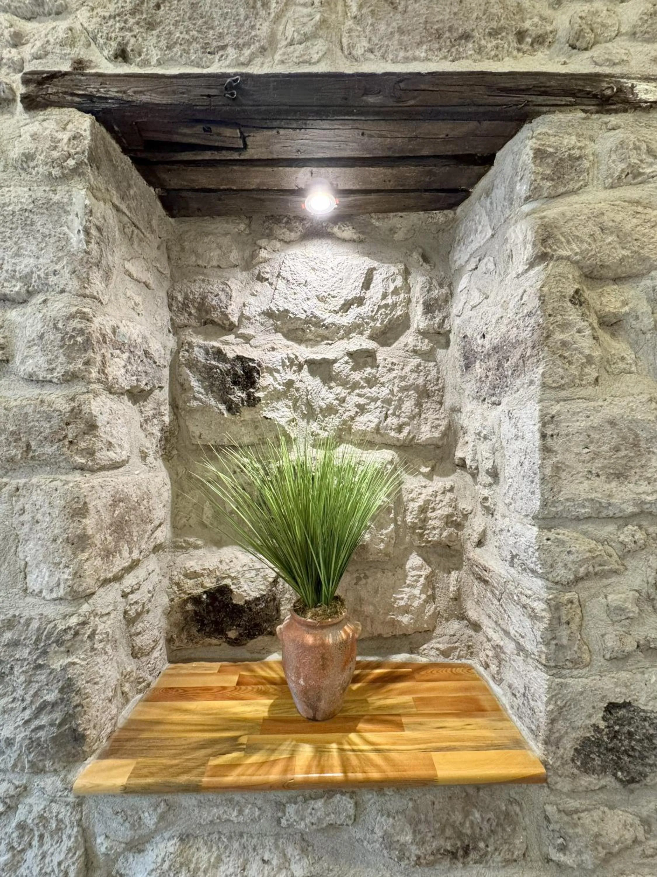 Property building in Sulty's Avlu