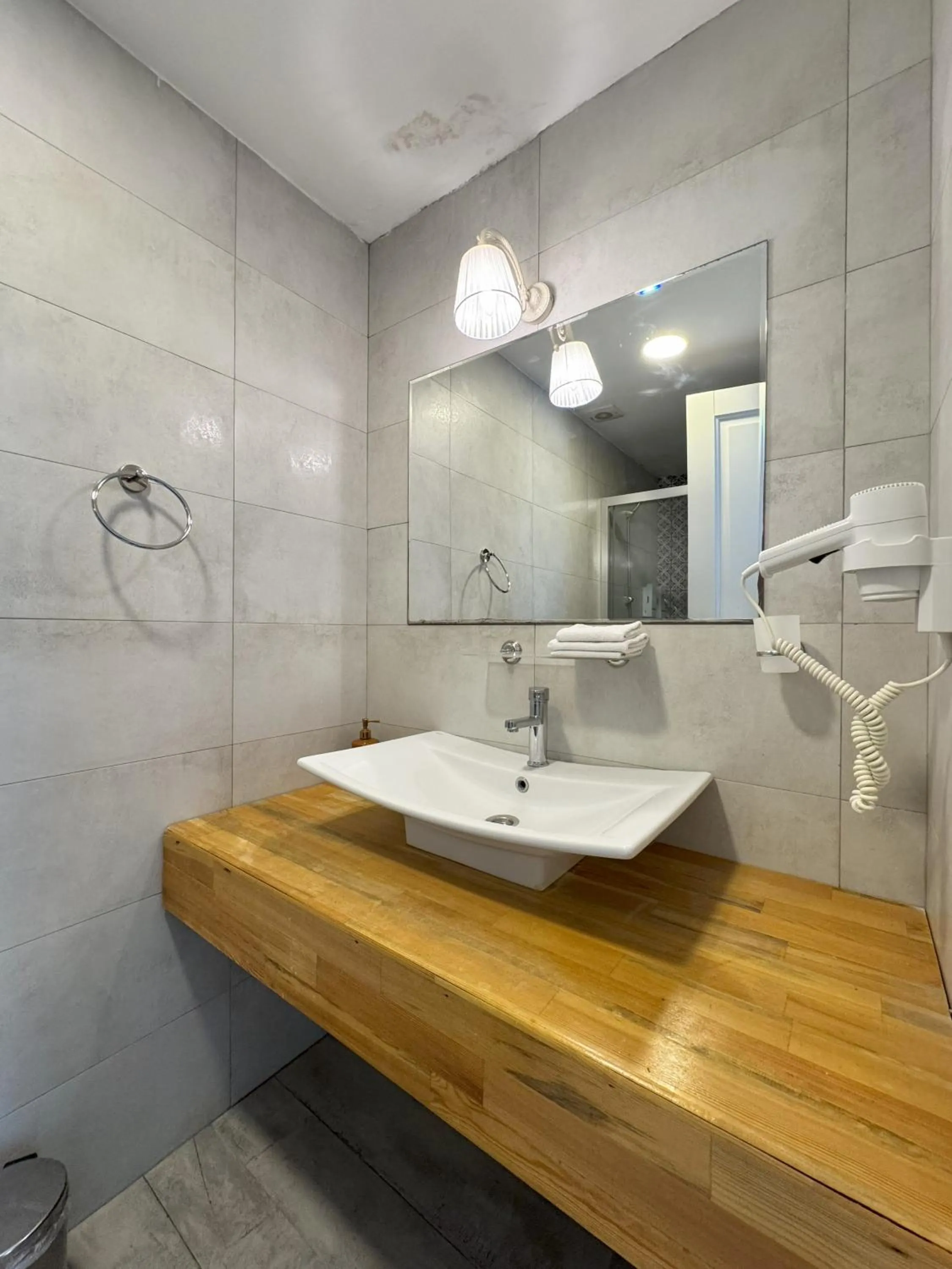 Bathroom in Sulty's Avlu