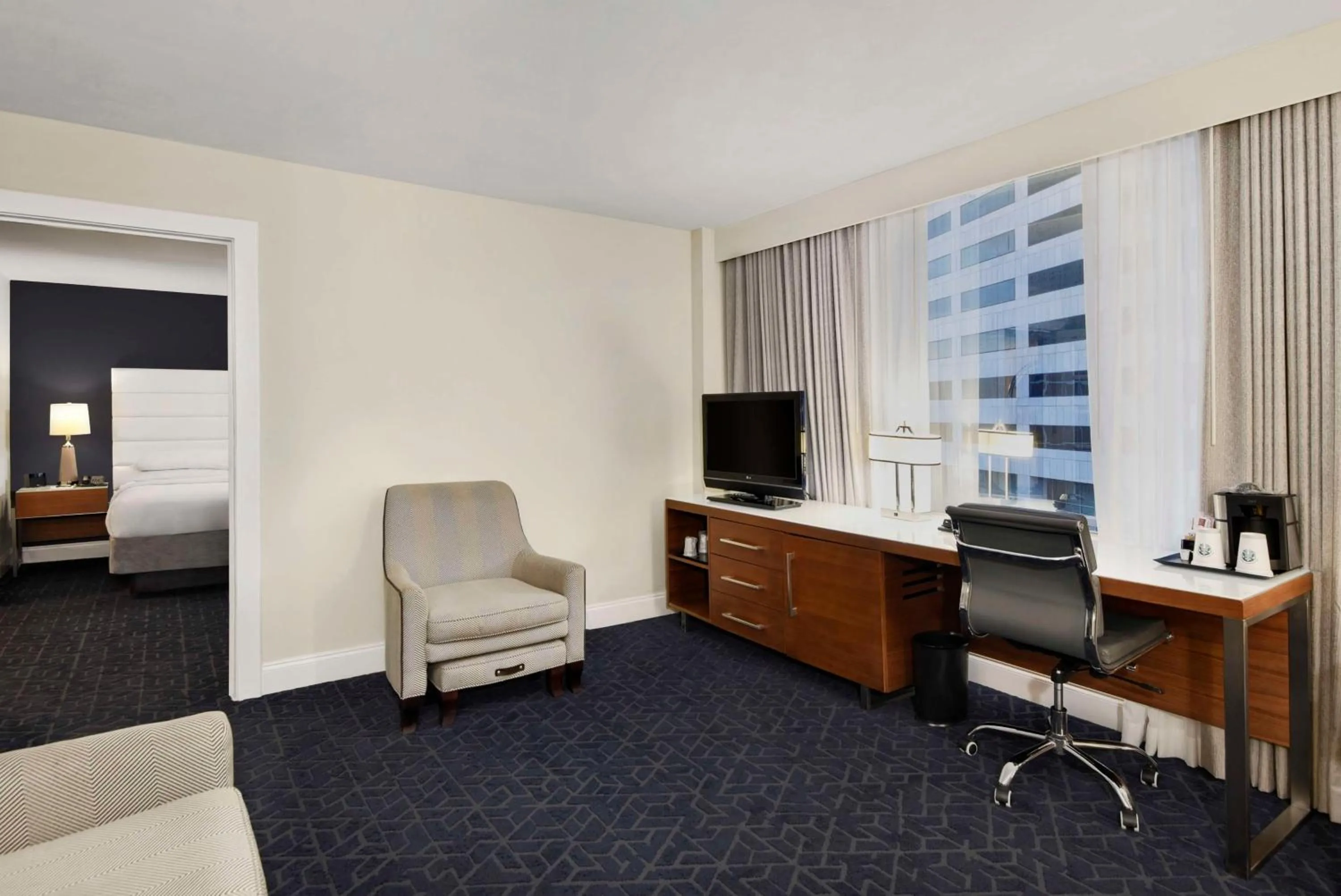 Living room in Hotel Tampa Riverwalk