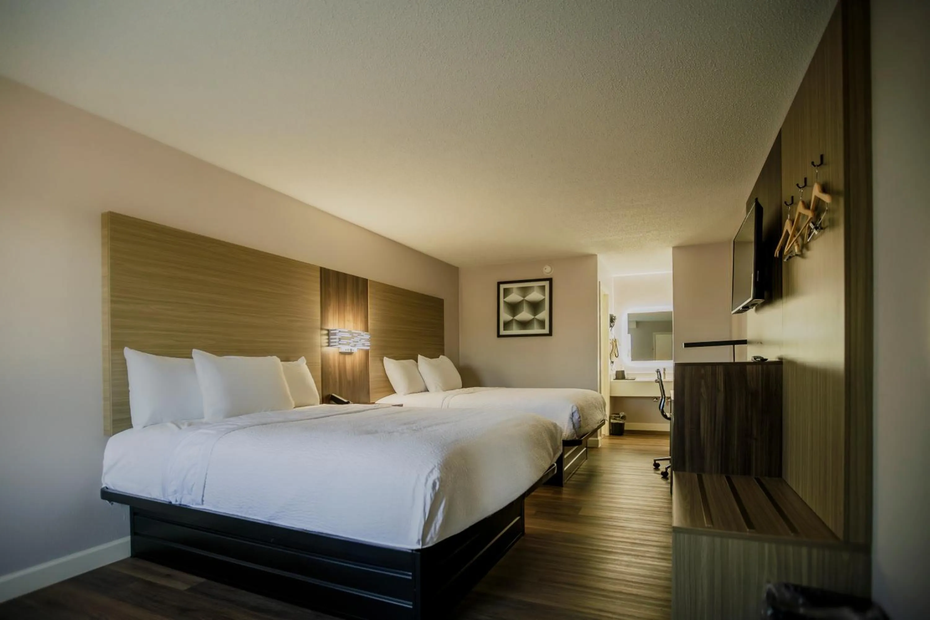 Photo of the whole room, Bed in Sylvester Inn