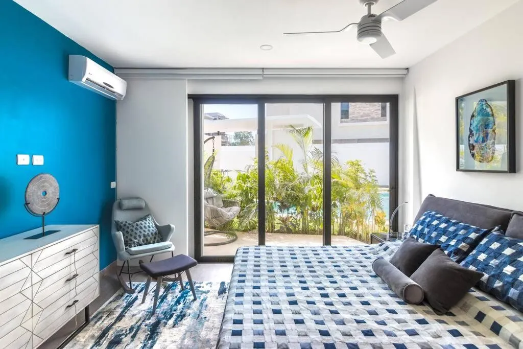 Bed in Neem 21 NILAY, Elegant Apartment 10 min from the Beach