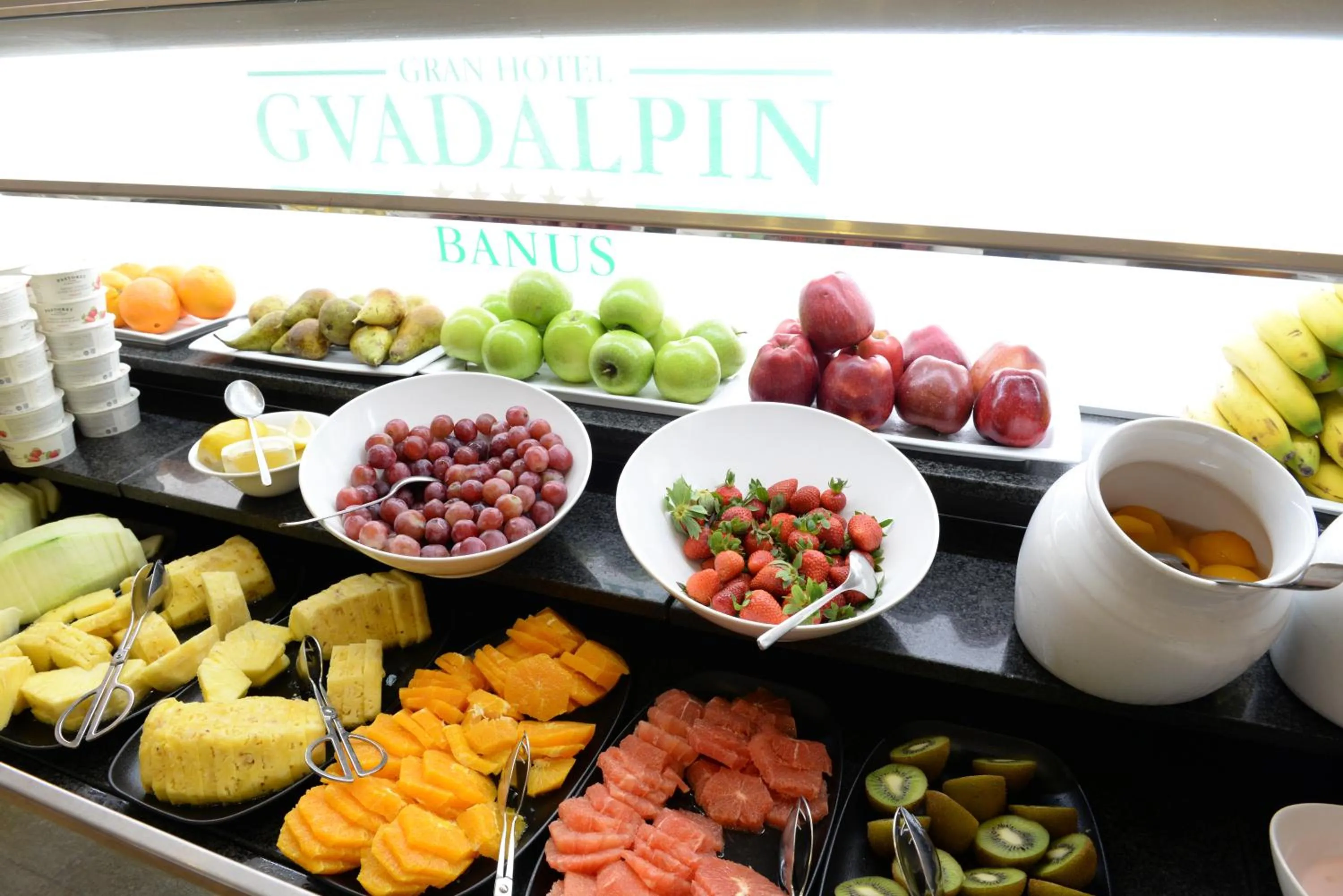 Food and drinks in Gran Hotel Guadalpín Banus