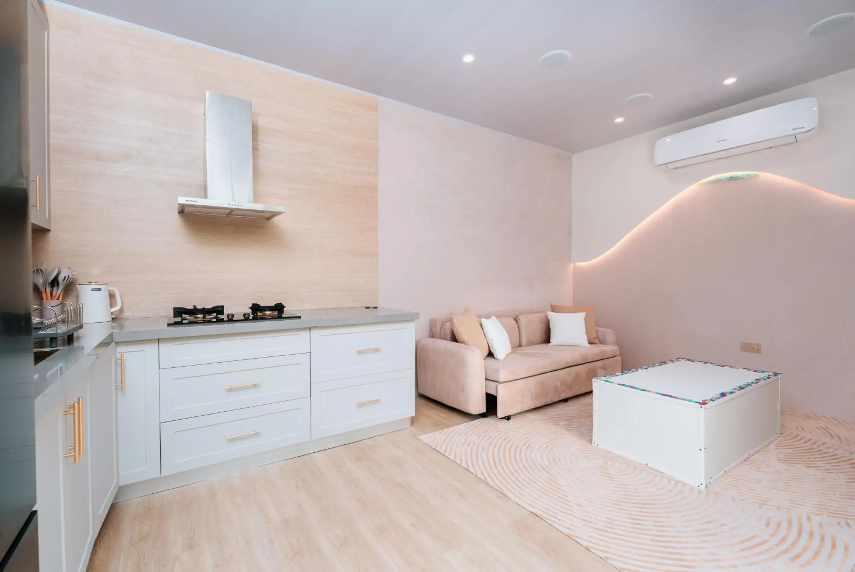 Living room in Alaya Yoga & Surf & Retreat Living room in Alaya Yoga & Surf & Retreat