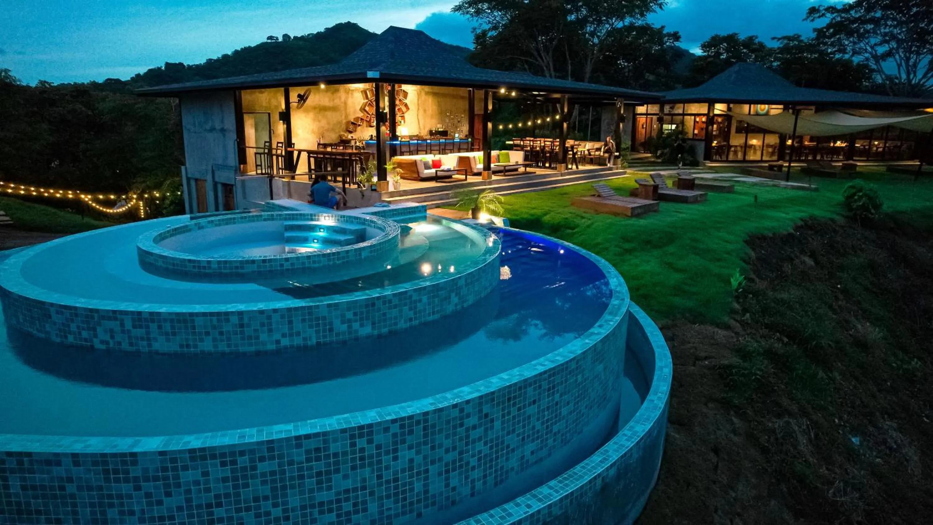 Night in Alaya Yoga & Surf & Retreat