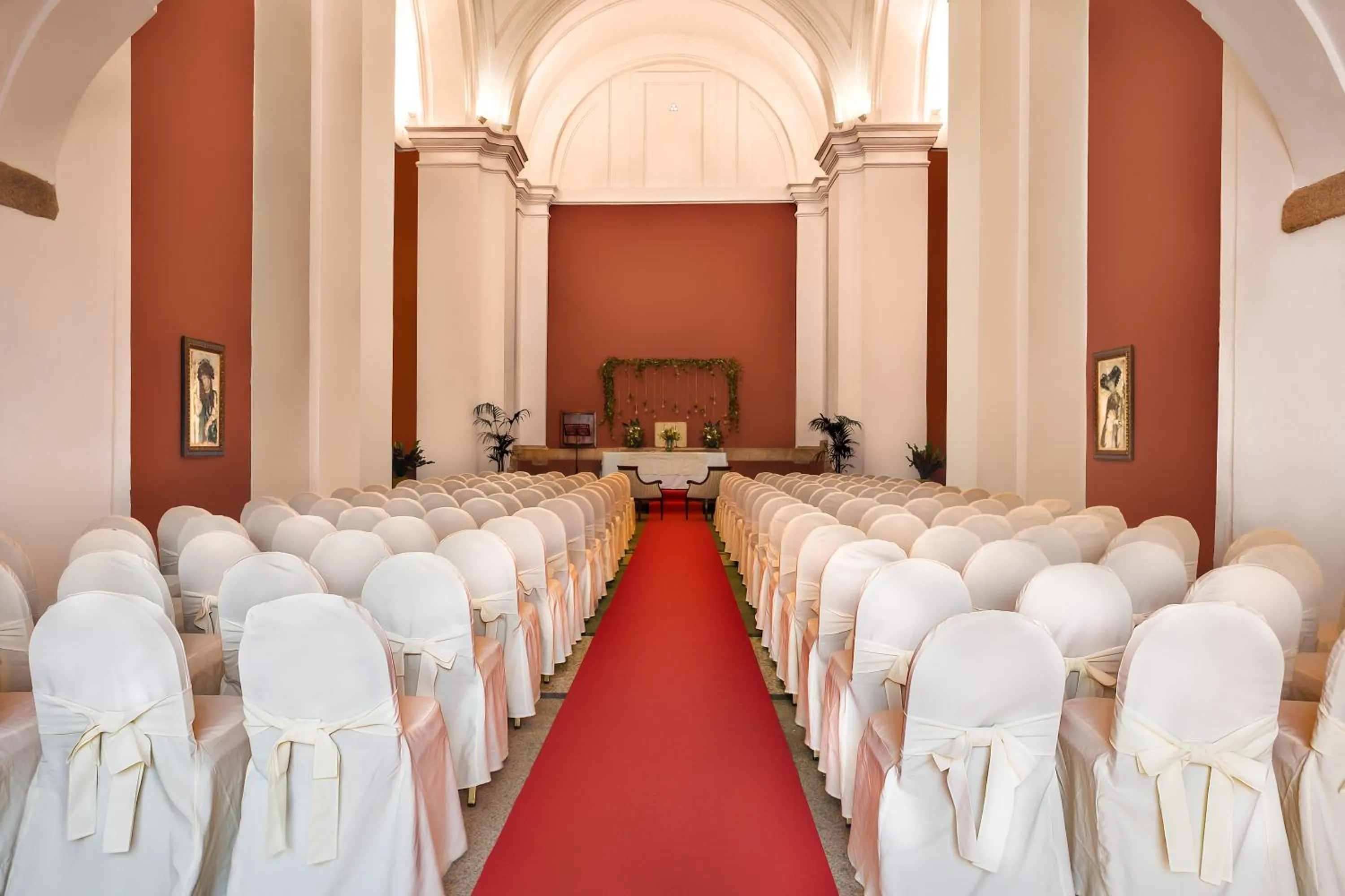 Banquet/Function facilities in Izan Trujillo